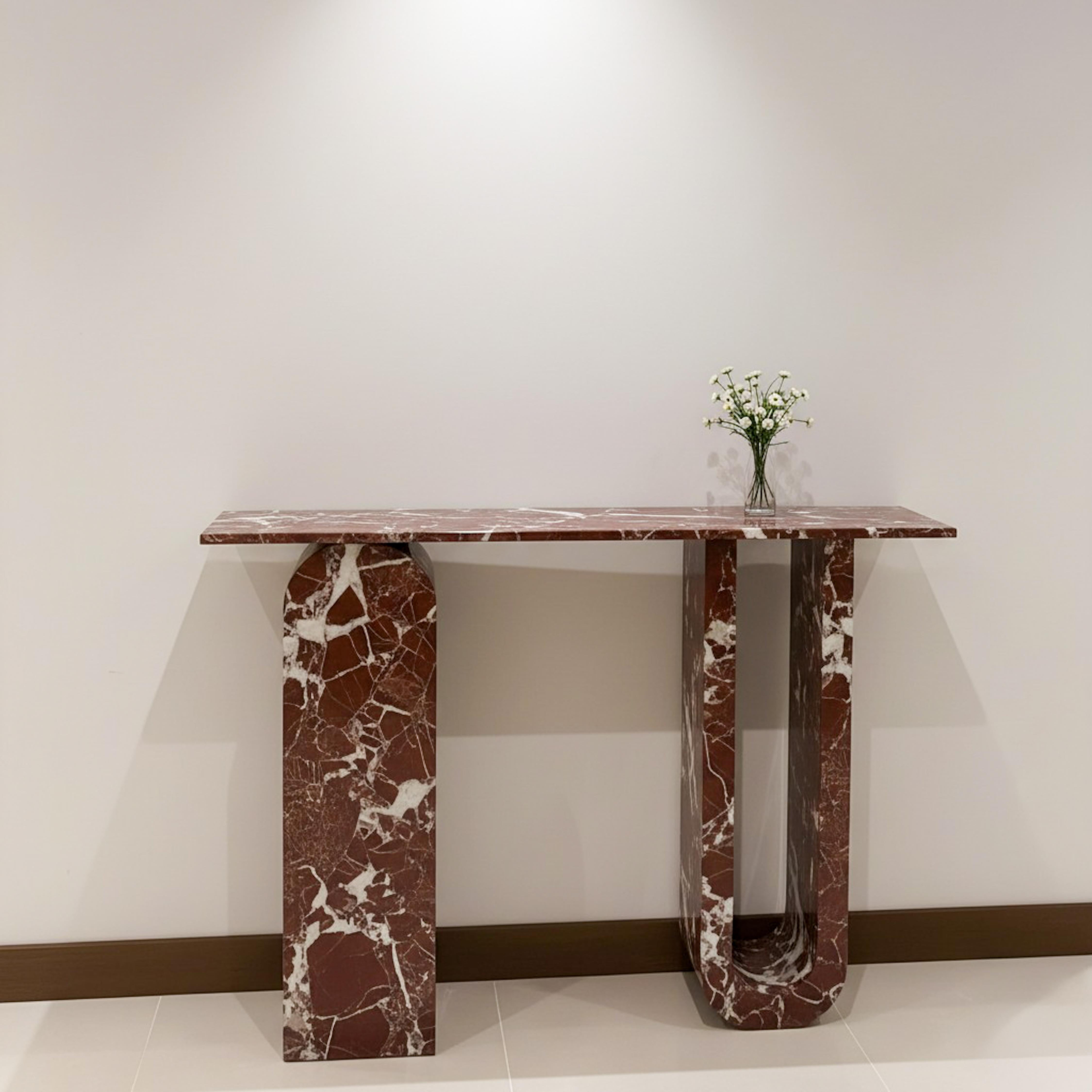 Rosso Levanto Konsolentisch - Konsolentisch aus rotem Marmor - Flurtisch (Arts and Crafts) im Angebot