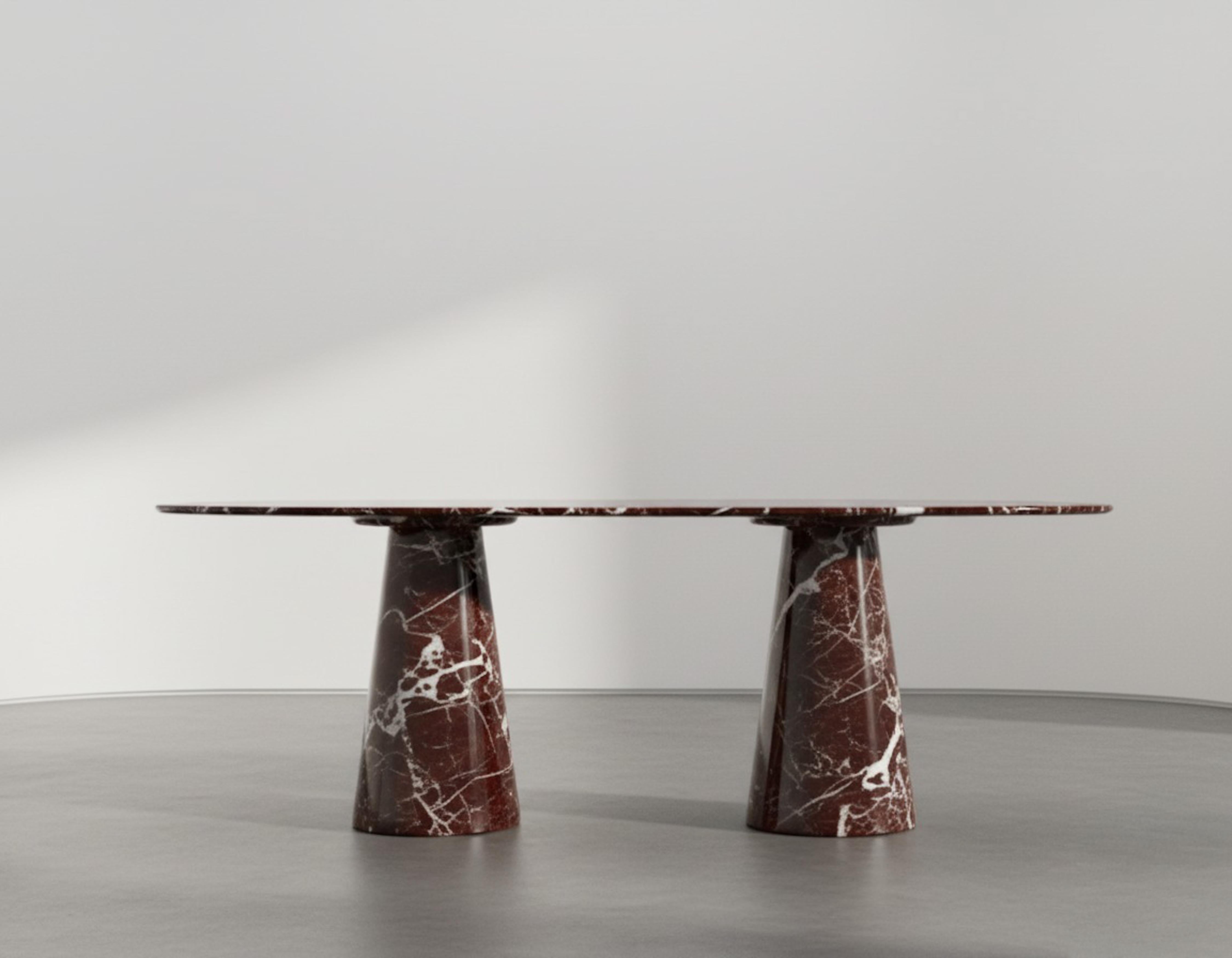 TAVOLO DA PRANZO IN MARMO ROSSO LEVANTO

Tipo di marmo: Rosso Levanto
Dimensioni: 72