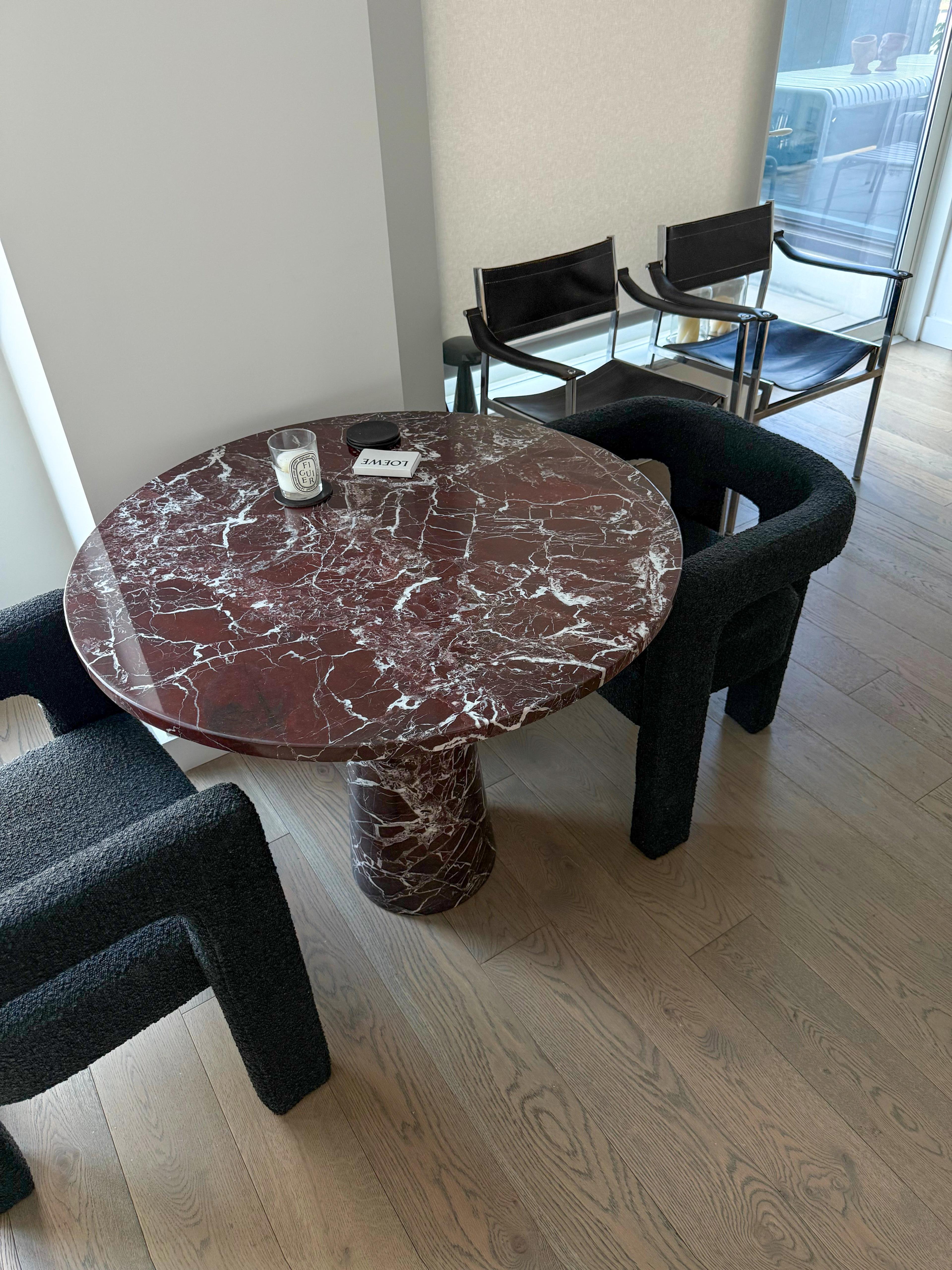 Turc Rosso Levanto Red Fully Marble Dining Table, Round Marble Table, Round Red Table en vente