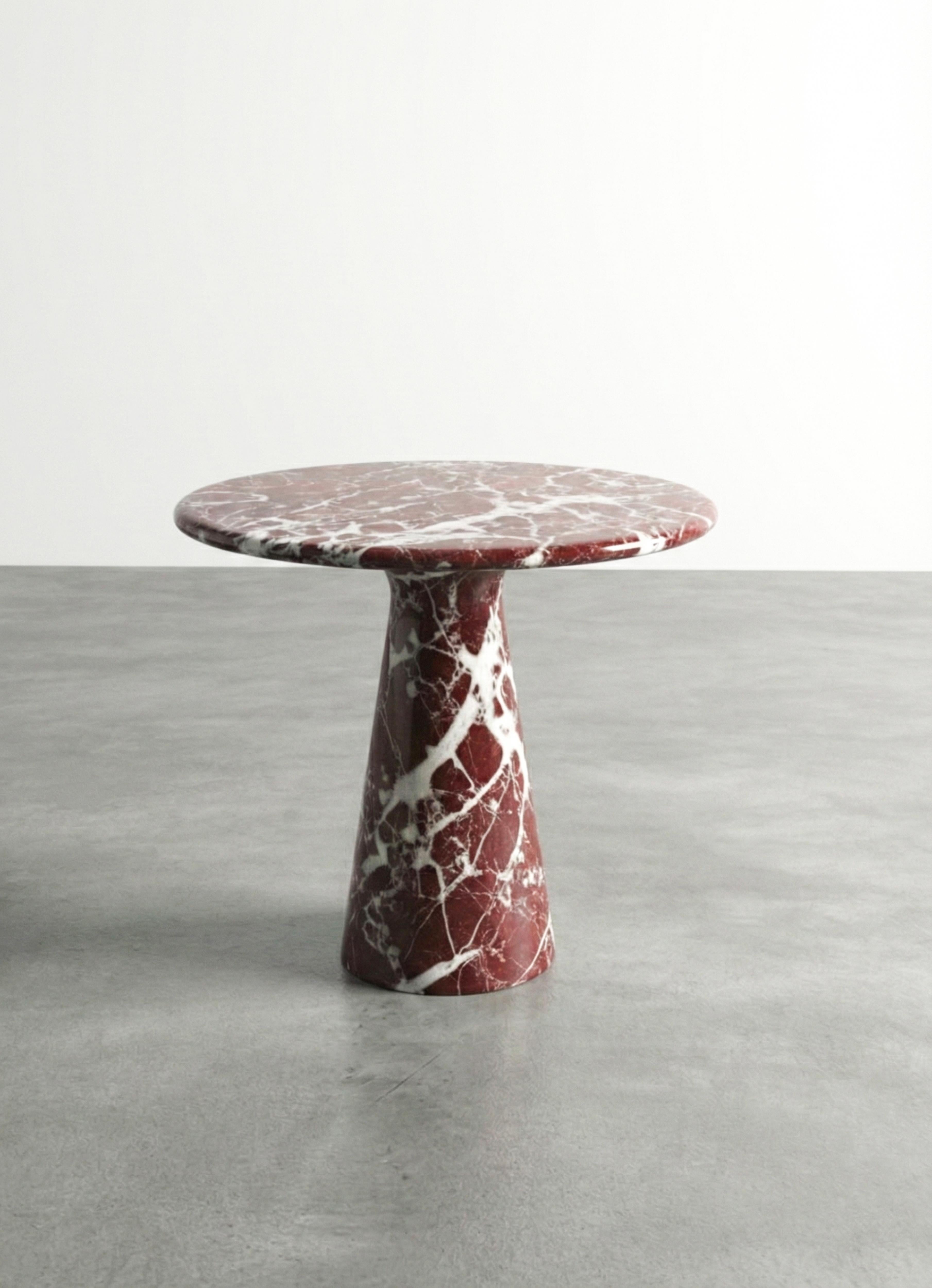 Moderne Rosso Levanto Red Marble Side Table - Handcrafted Round Coffee Table en vente