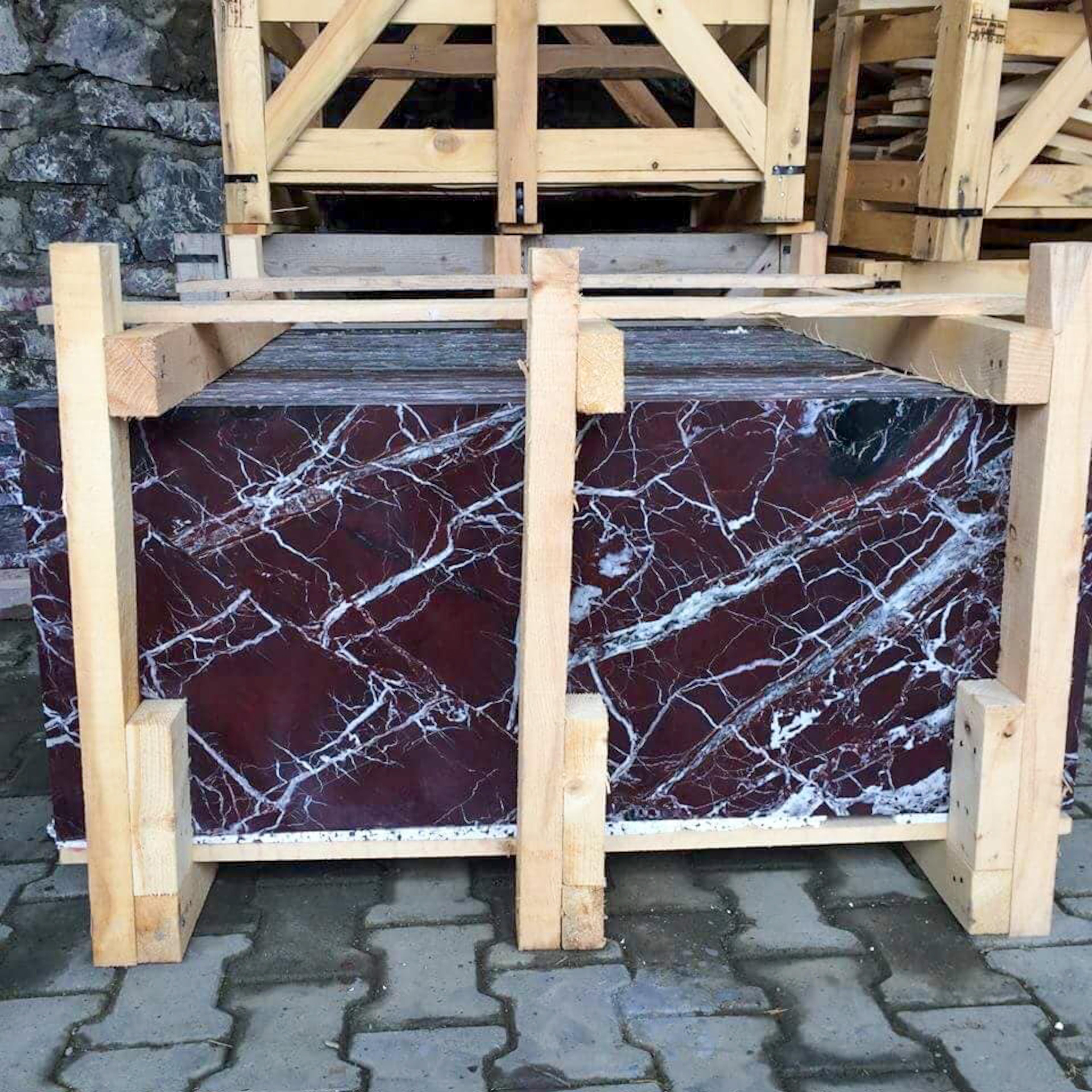 XXI secolo e contemporaneo Lavello in marmo Rosso Levanto, Lavello in marmo per bagno, Lavello in pietra su misura in vendita