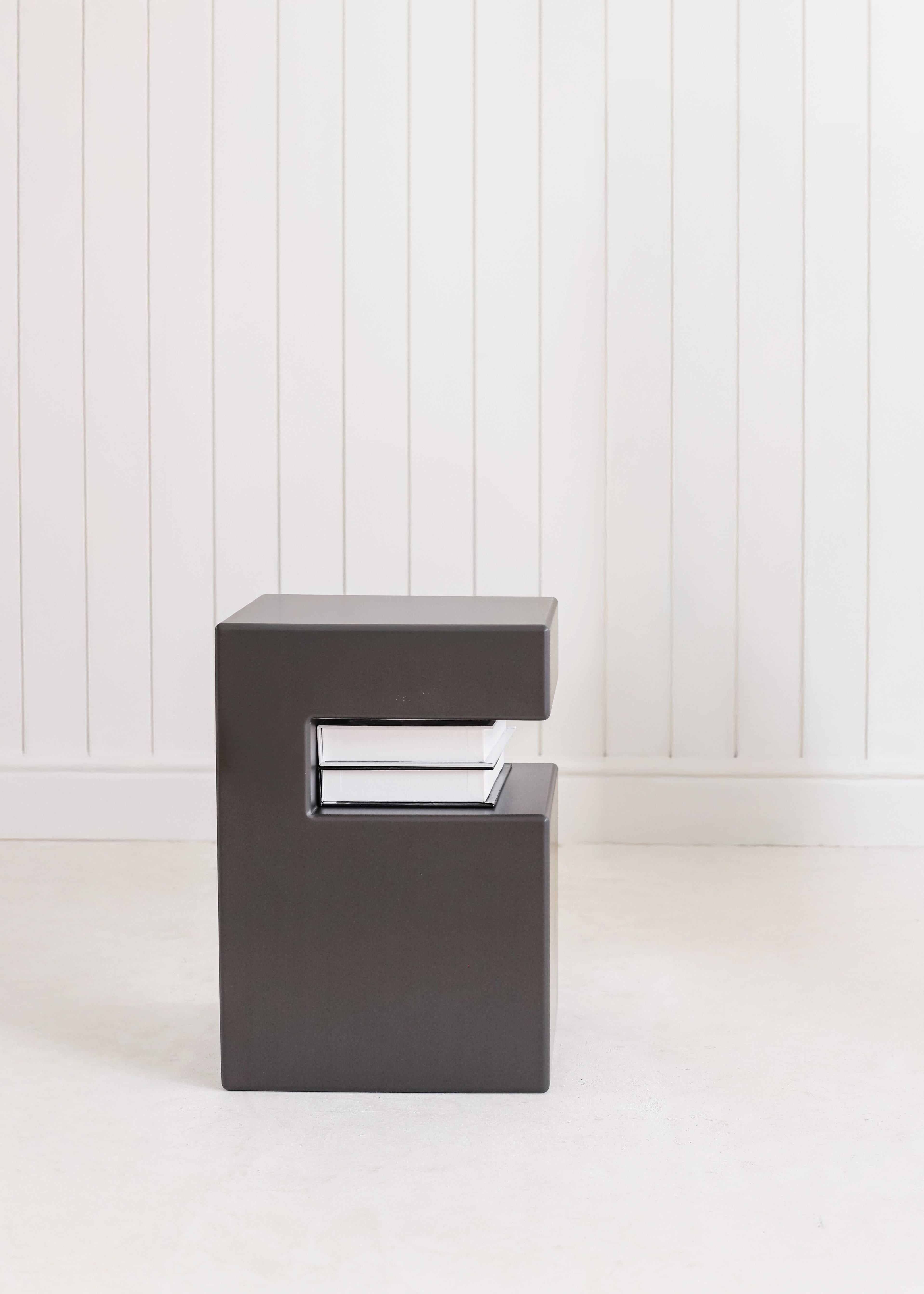 Rota stands out with its unique functional design and can be turned and used in any direction according to usage preference. It can be used both as a nightstand and side table.

The chamber in its body gives the product a different function. It is