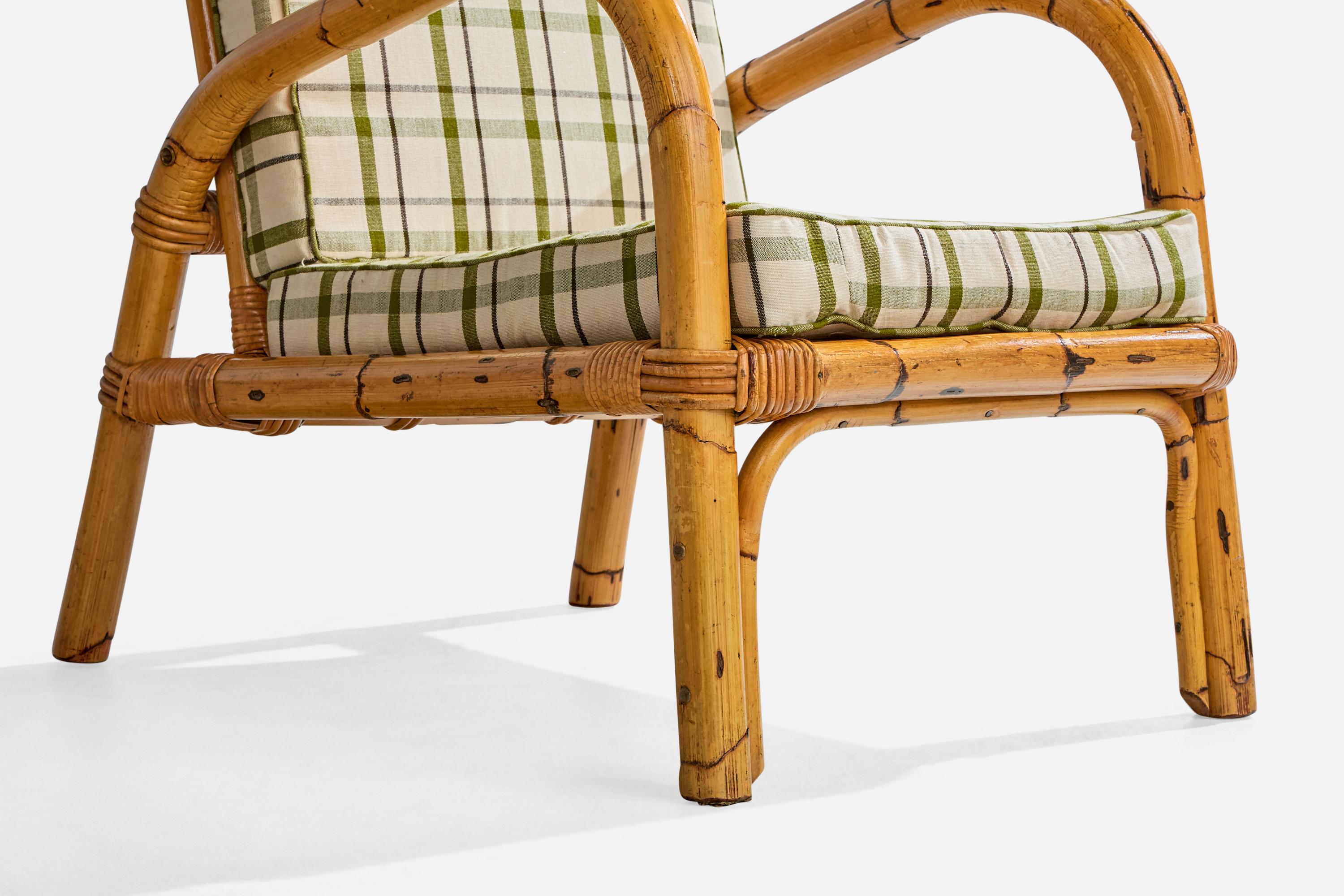 Milieu du XXe siècle Rotan, chaises longues, bambou, rotin, tissu, Italie, années 1950 en vente