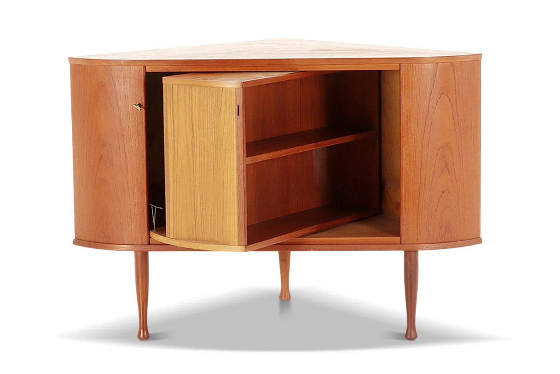 Mid-Century Modern Rotating bookcase / bar cabinet by sola møbelfabrik #2 For Sale