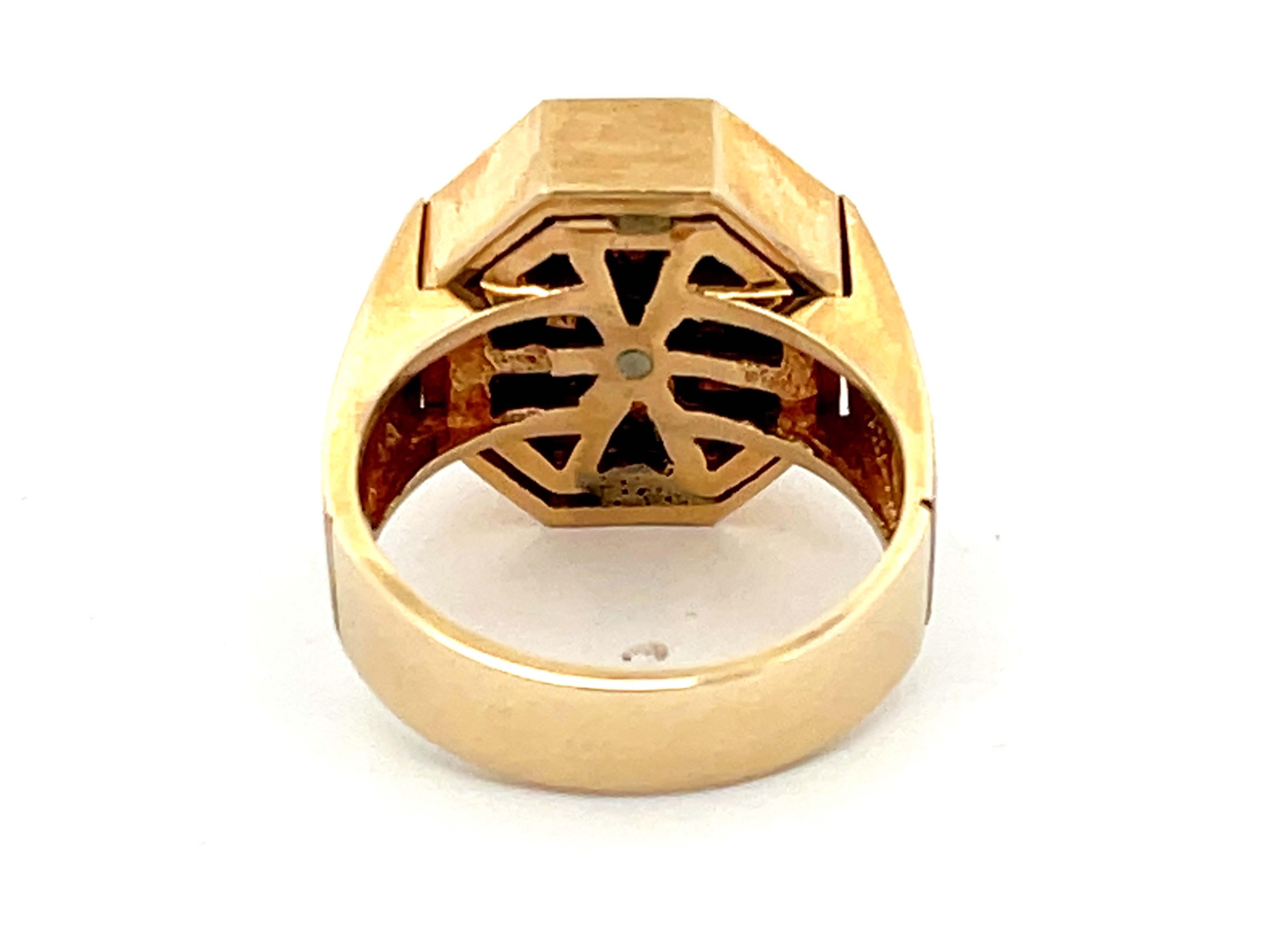 Rotating Diamond Ring on Black Onyx with Diamond Halo in 14k Yellow Gold For Sale 2