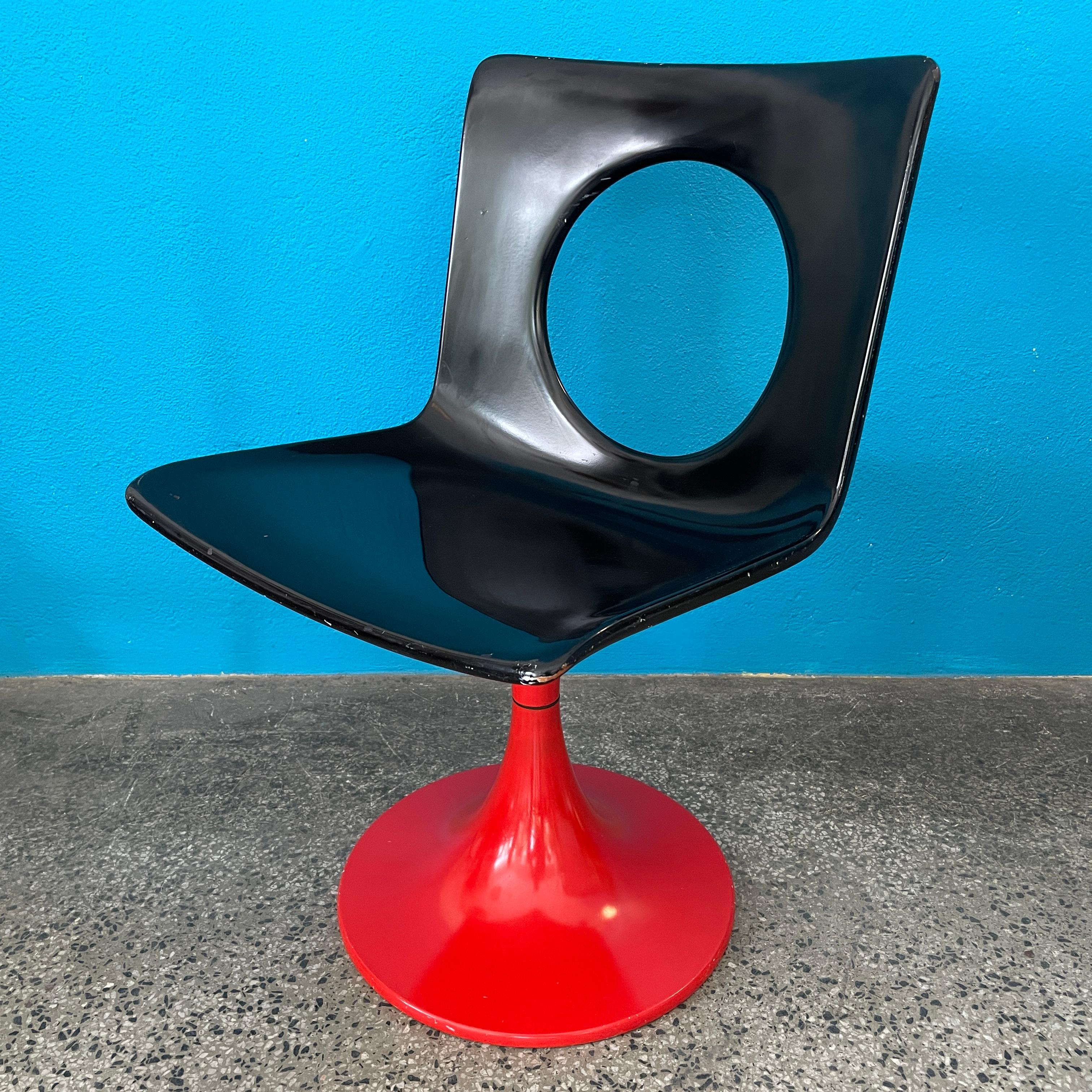 a Spectacular and Special swivel chair by Carl Gustaf Hiort af Ornäs, Finland. 
This model called AFO-seat-2001