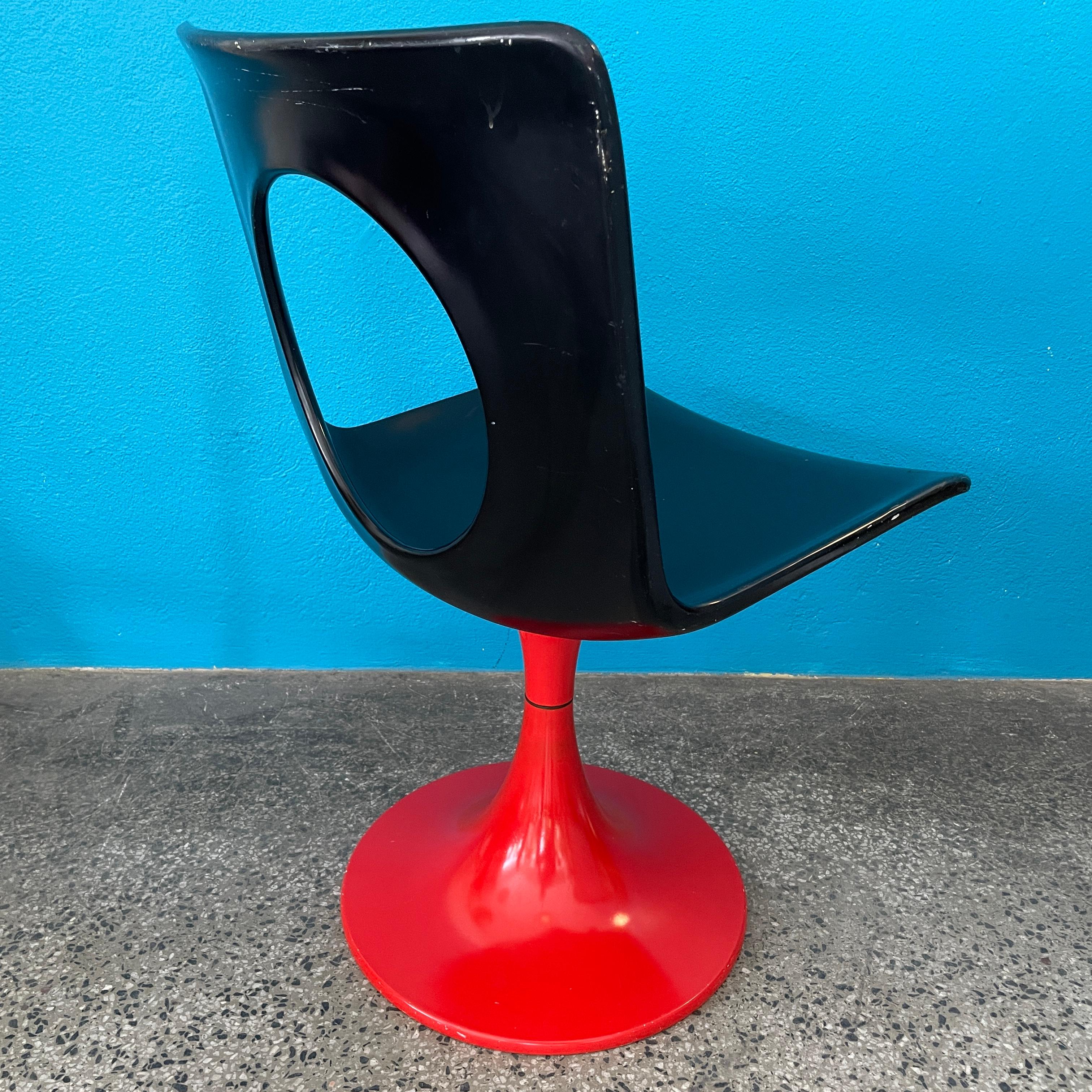 Rotating Fiberglass Chair By Carl Gustaf Hiort af Ornäs, Finland 1971 In Fair Condition In Turku, FI