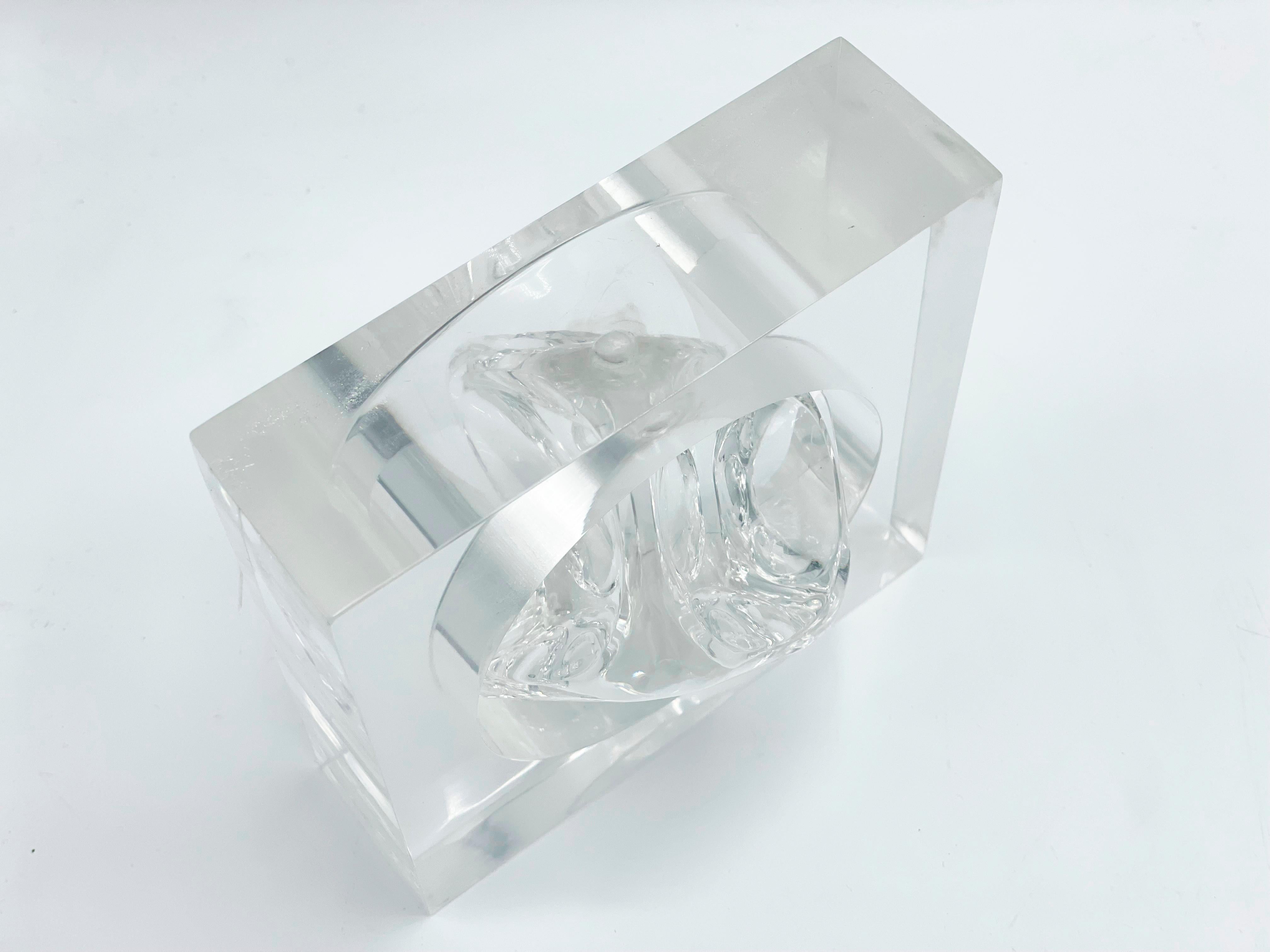 Argentine Rotating transparent acrylic sculpture by Rogelio Polesello, Argentina 1969 For Sale