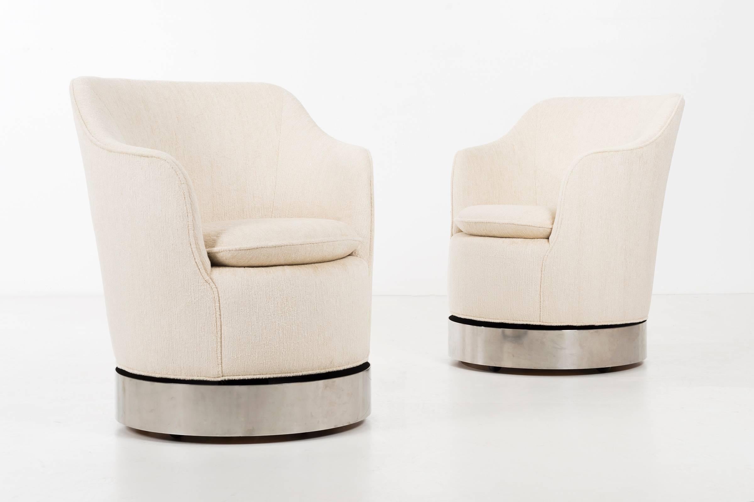Rotating White Swivel Chairs Philip Enfield In Excellent Condition In Chicago, IL