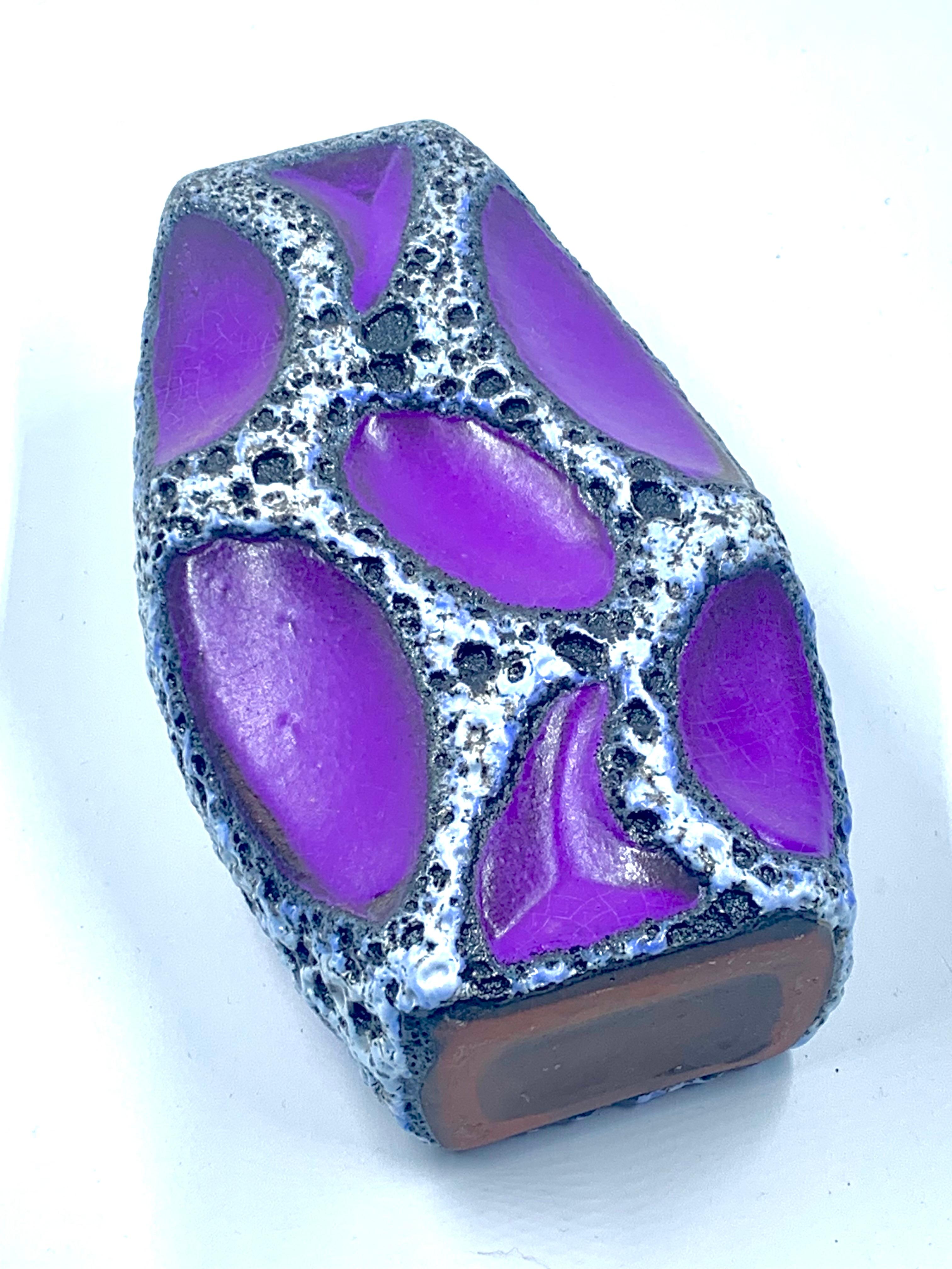 Jarrón de lava Roth Keramic morado y blanco y negro, Alemania Occidental, c.1970 en venta 1