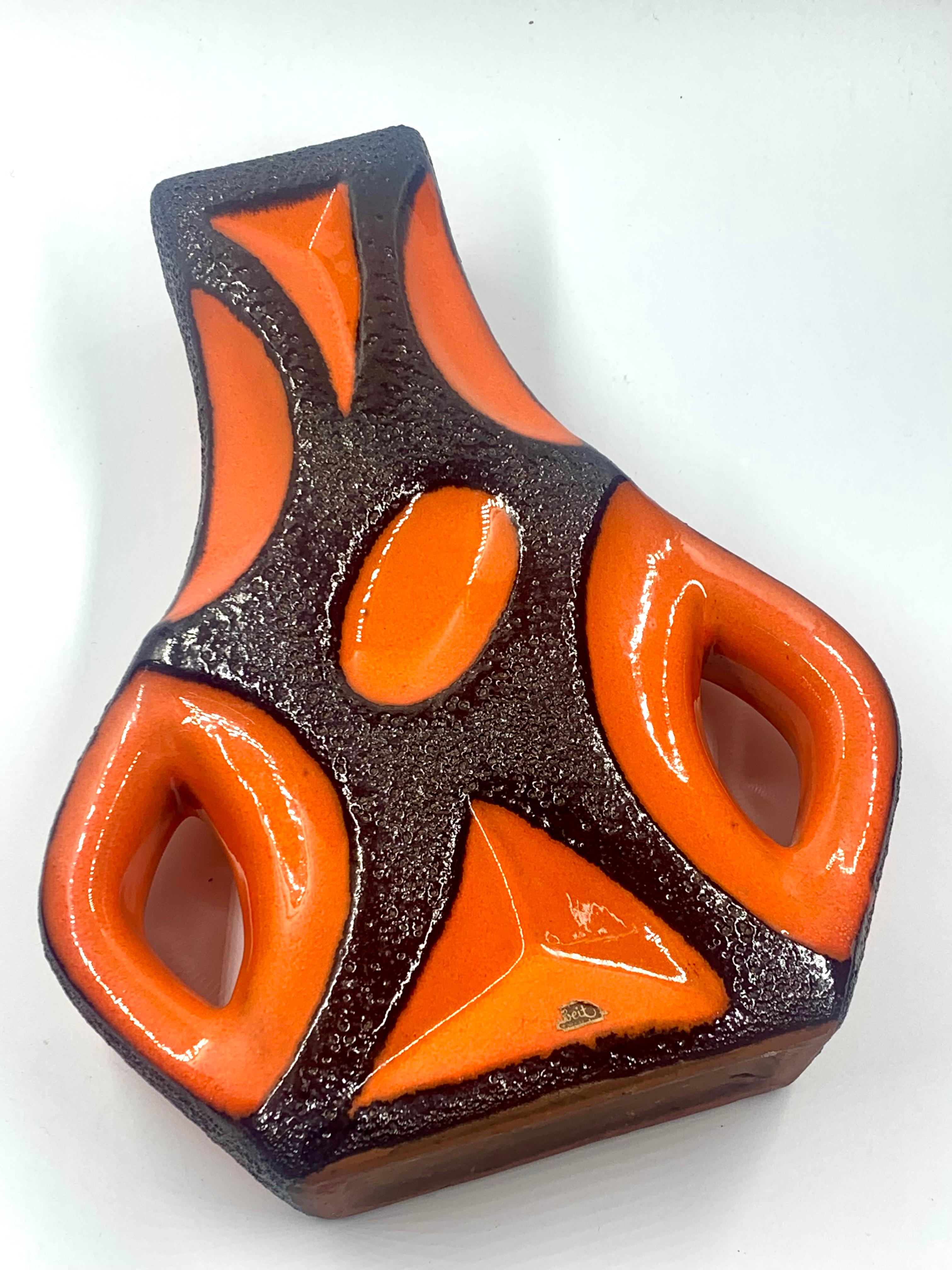 Roth Keramik Orange and black lava glazed guitar vase, West Germany, c.1970 For Sale 2
