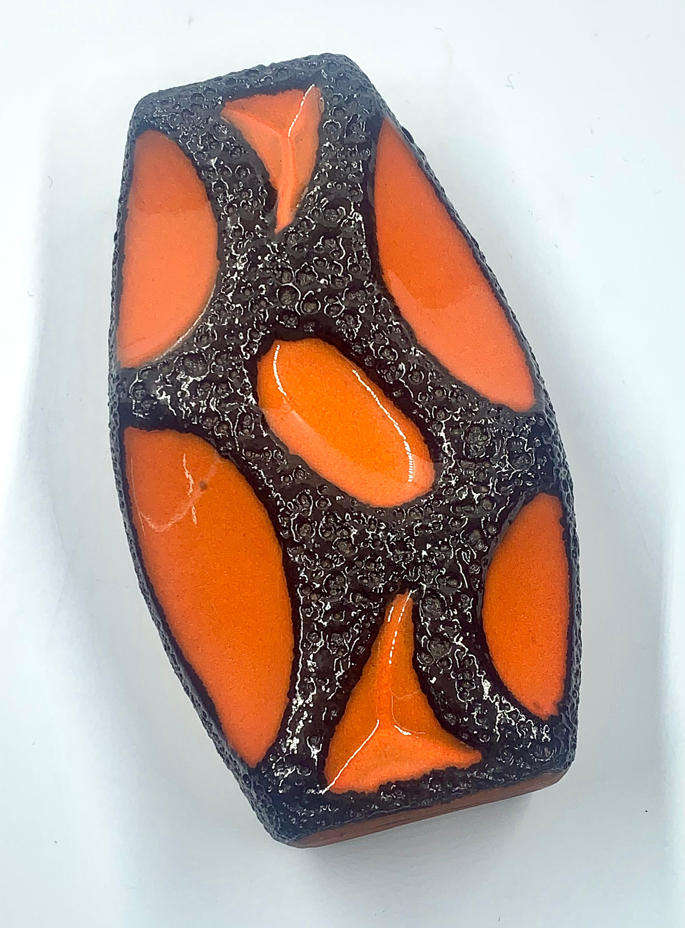 Jarrón Roth Keramik esmaltado en lava naranja y negra, Alemania Occidental, c.1970. en Bueno estado para la venta en Pymble, NSW