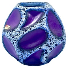 Jarrón Roth Keramik morado y bola blanca y negra, Alemania Occidental, c.1970