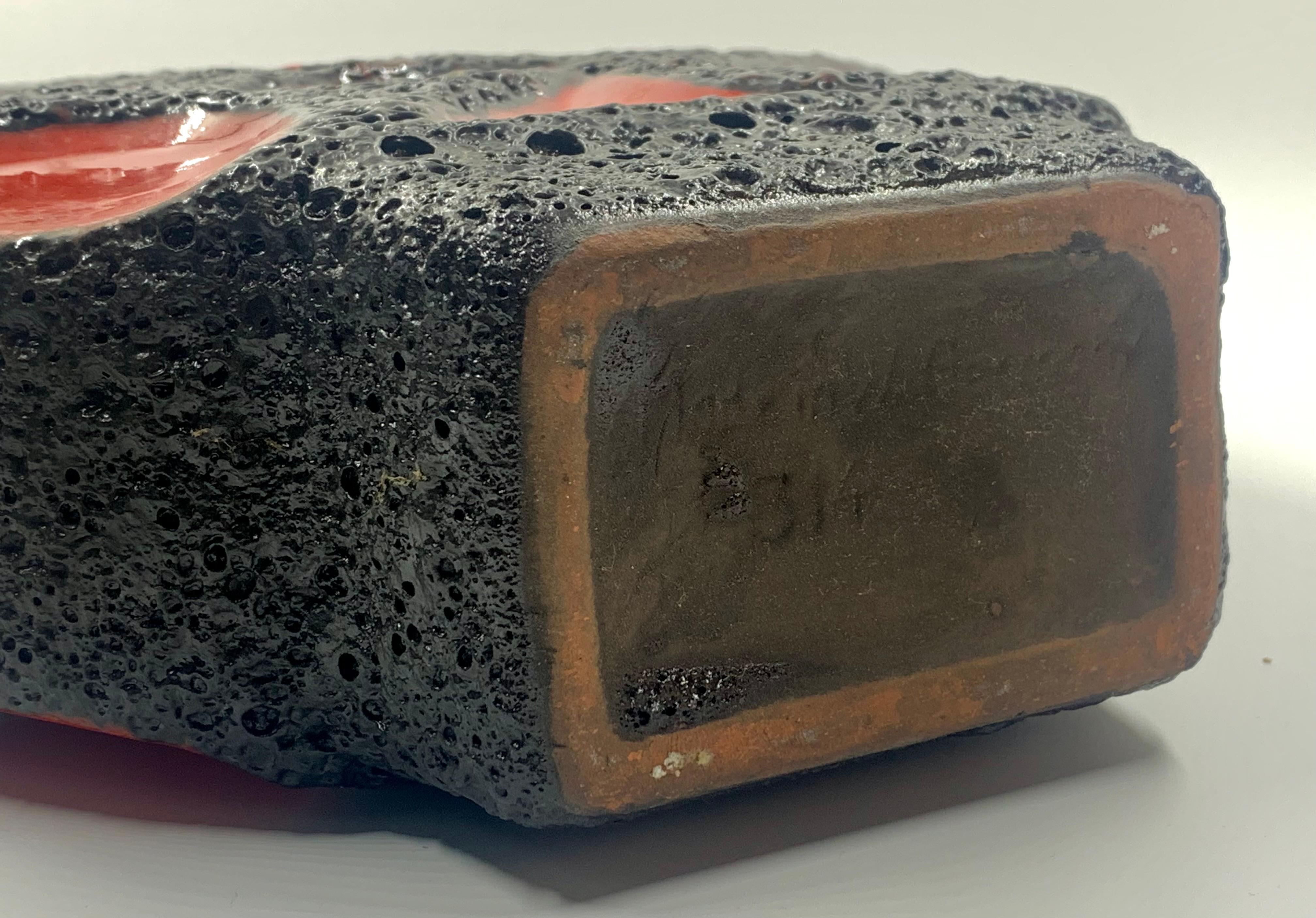 Esmalte de lava rojo y negro Roth Keramik, 41 cm Alemania Occidental, c. 1970. en venta 3