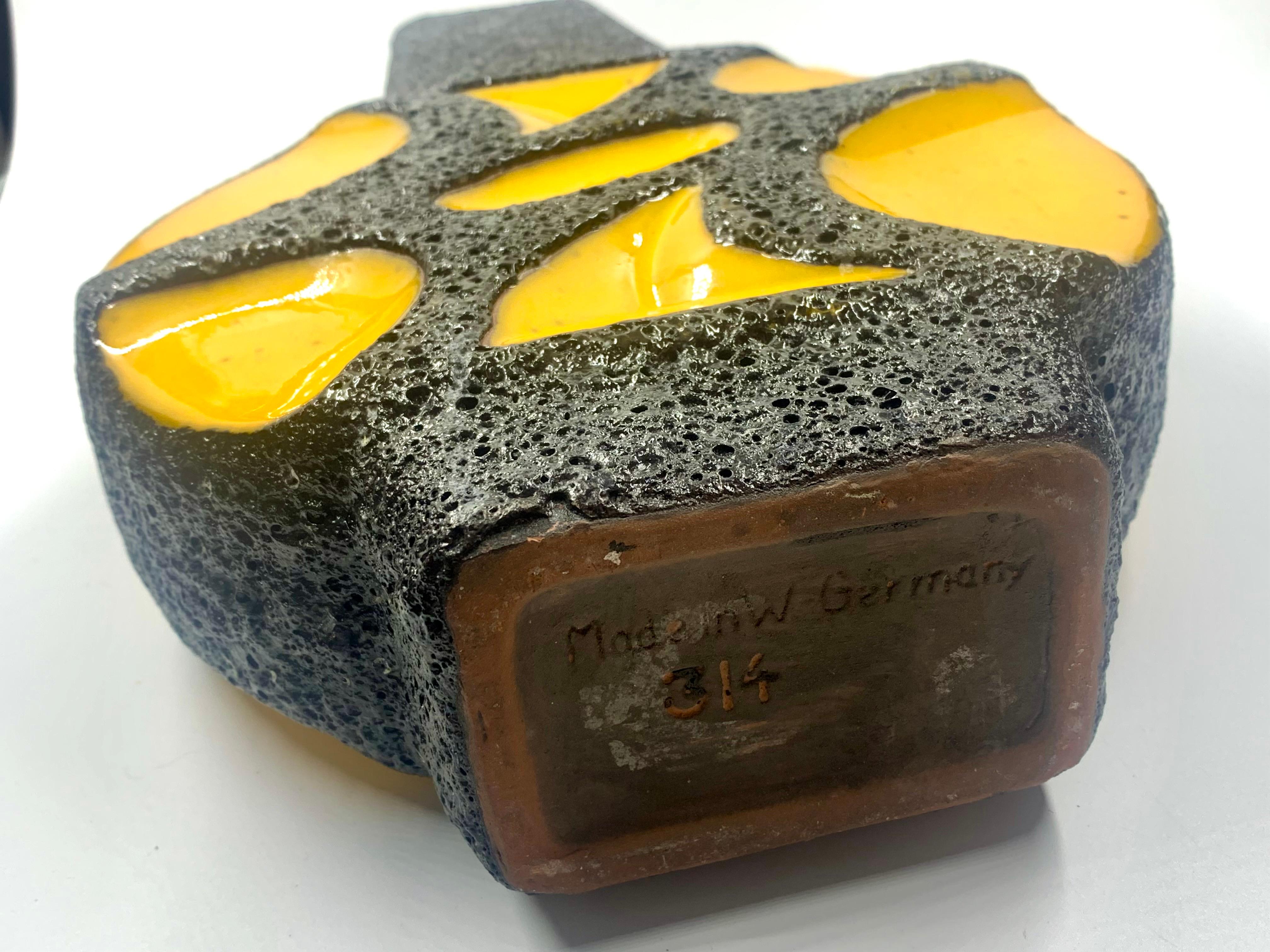 Roth Keramik, smalto lavico giallo e nero, 41 cm, Wet Germania, 1970 circa. in vendita 3