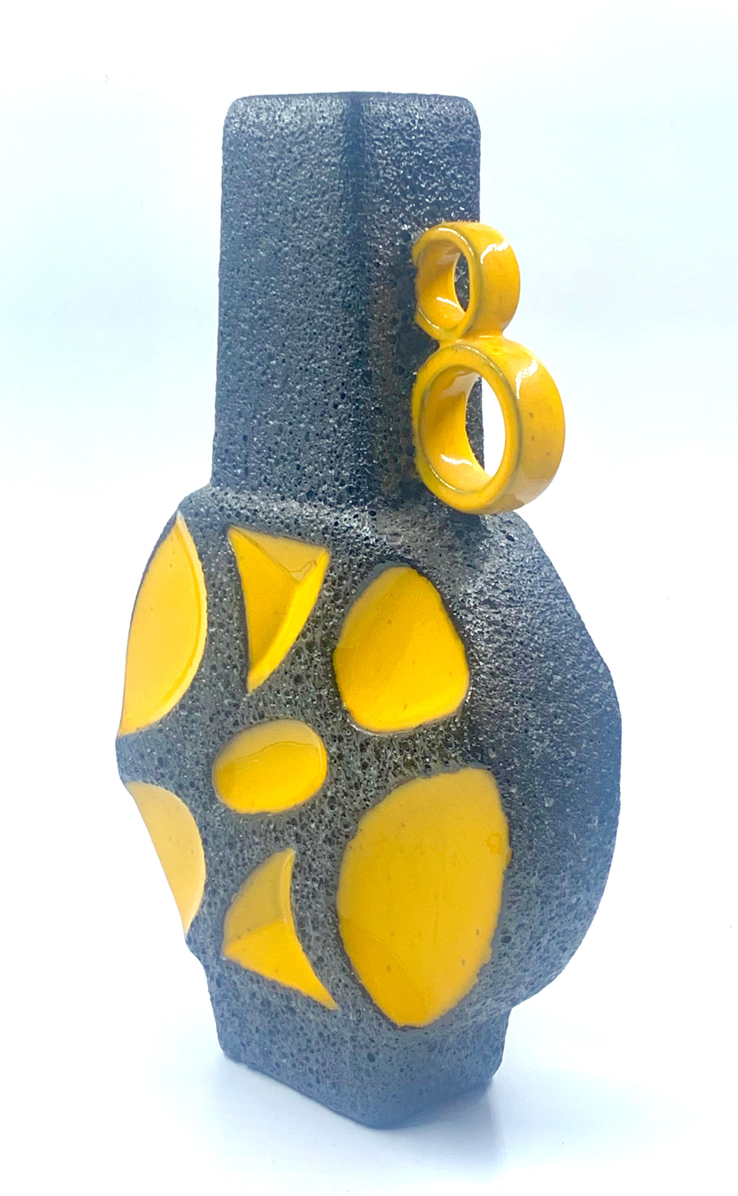Tedesco Roth Keramik, smalto lavico giallo e nero, 41 cm, Wet Germania, 1970 circa. in vendita