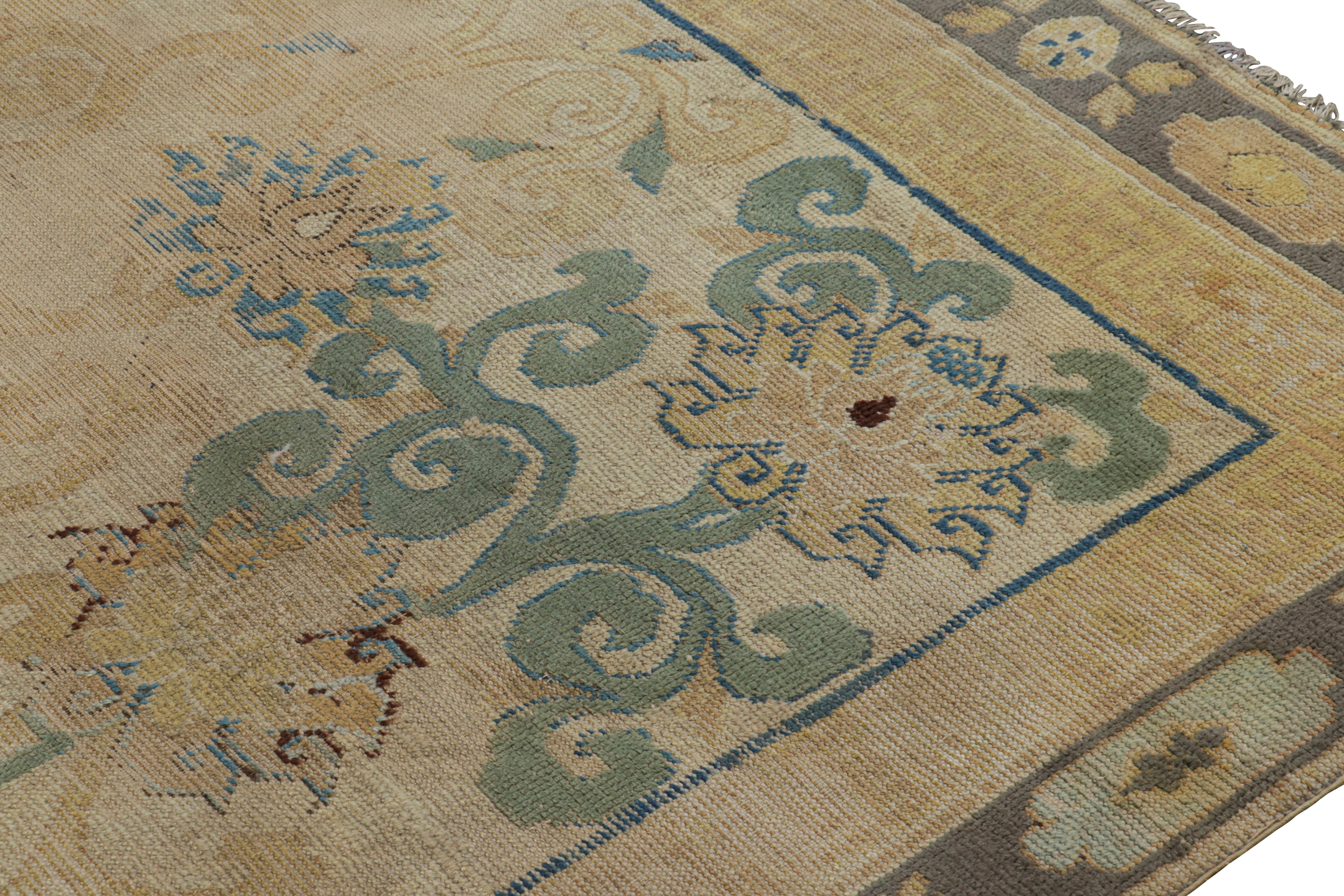 Milieu du XVIIIe siècle Tapis carré Ningxia chinois ancien Rothschild avec fleurs en vente