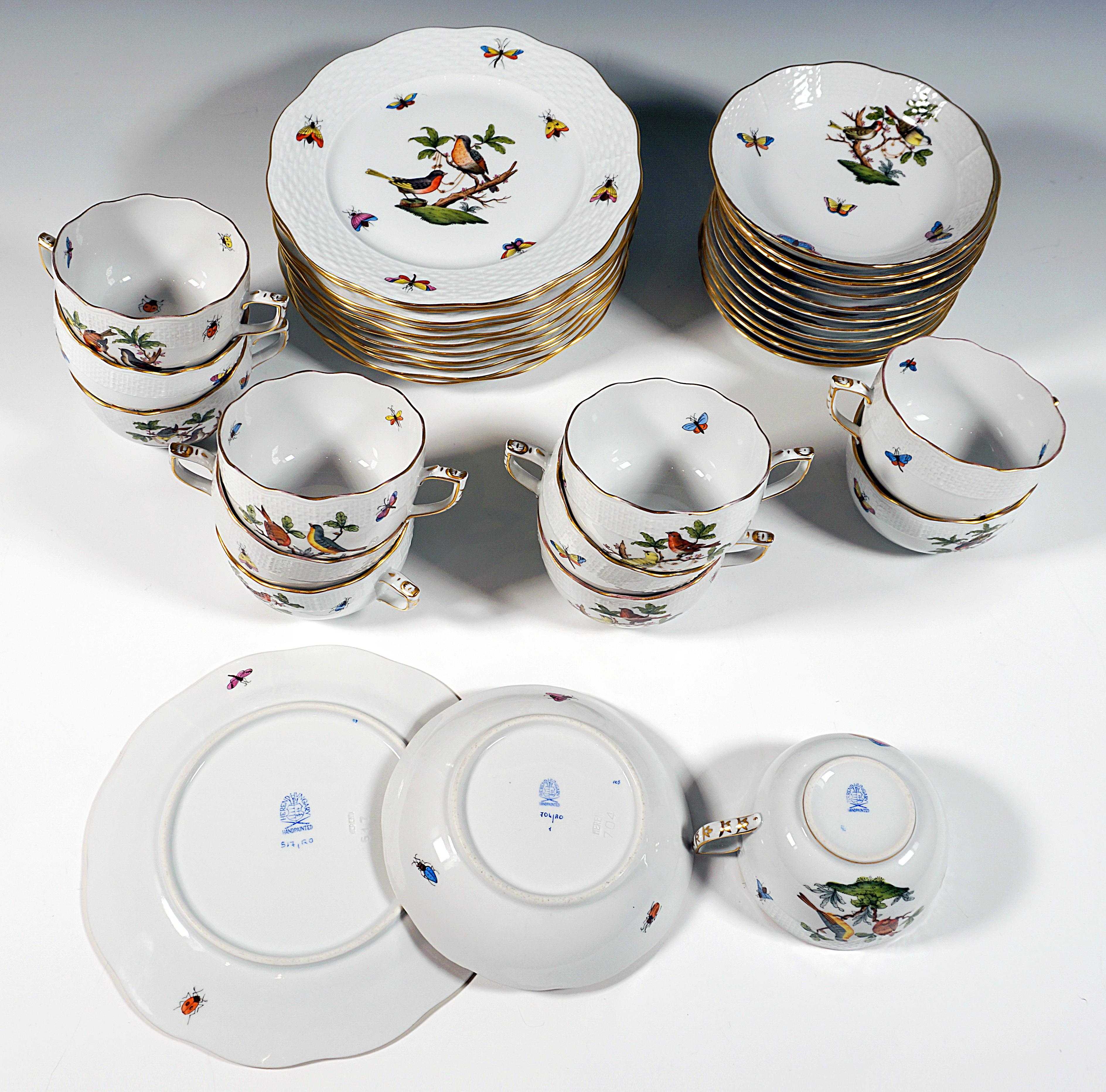 Rothschild Oiseaux Coffee & Dessert Set For 12 Persons Herend Hungary, 20th C For Sale 4