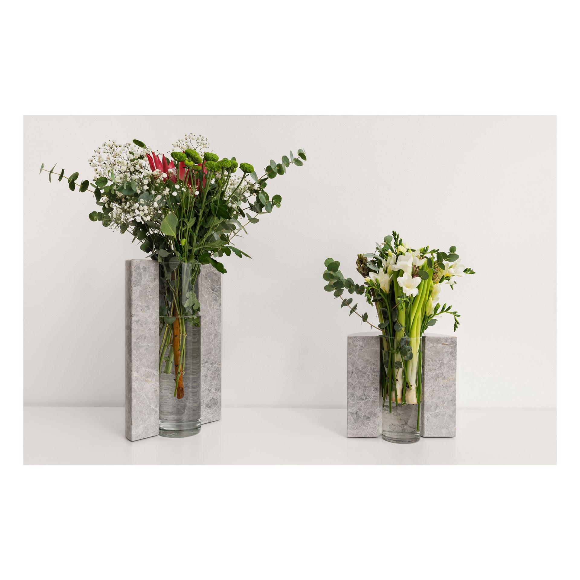 Minimalist Rotondo vase For Sale