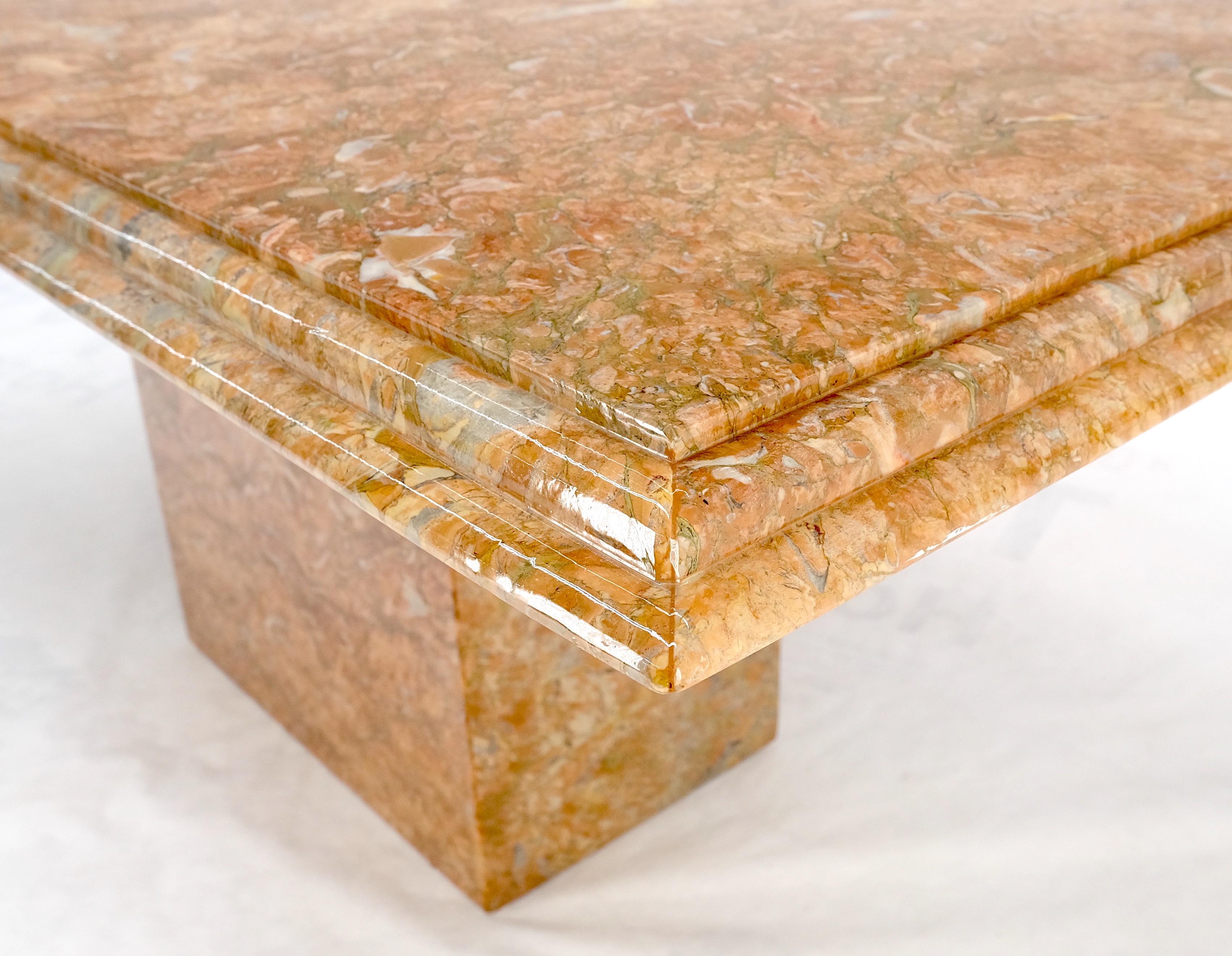 Table de conférence en marbre italien à un seul pied, couleur brique, menthe ! table de conférence en marbre italien à un seul pied, couleur brique, menthe !