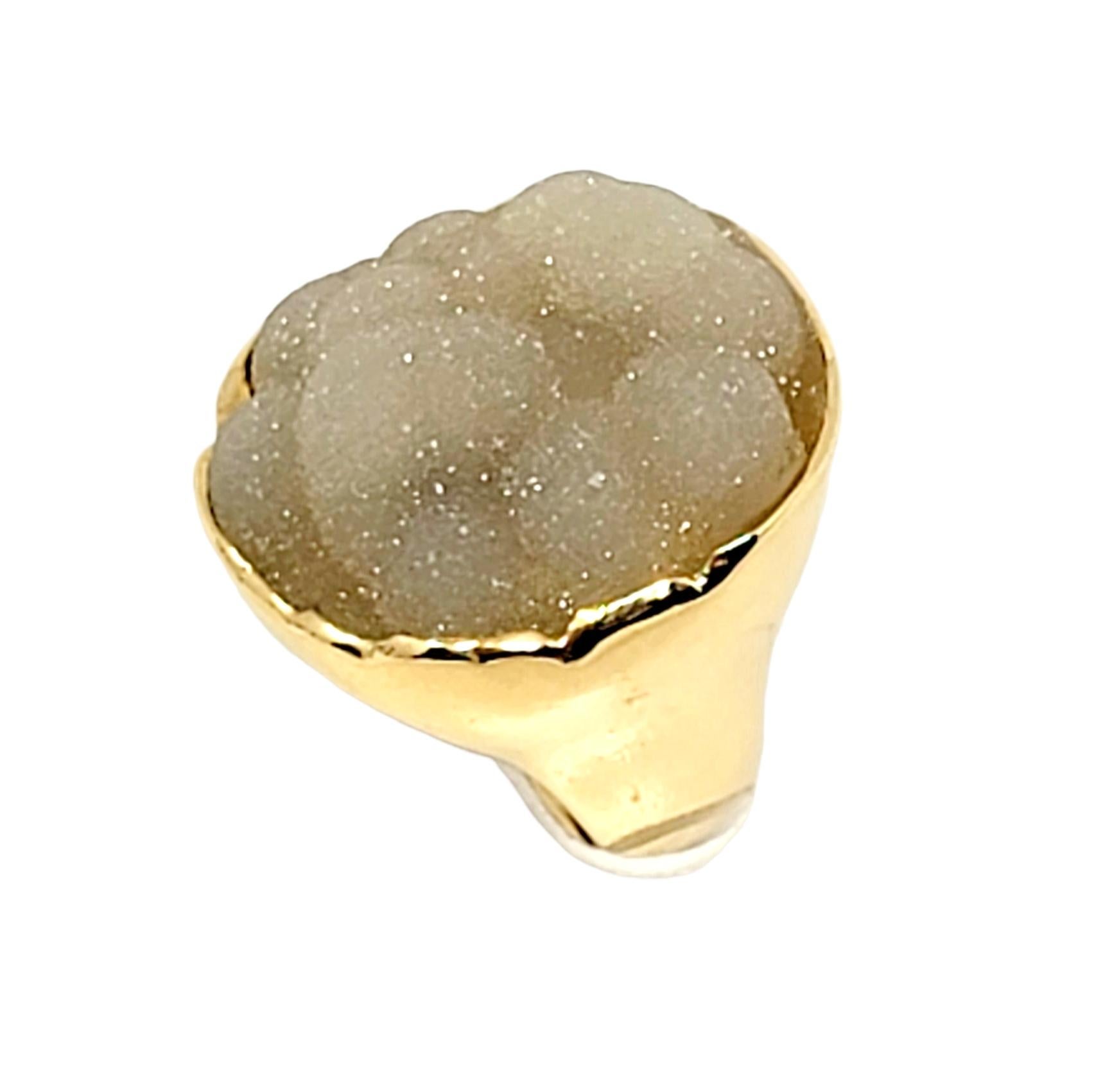 Contemporary Rough Cut Opaque Gray Botryoidal Agate Cocktail Ring 18 Karat Yellow Gold 6.75 For Sale