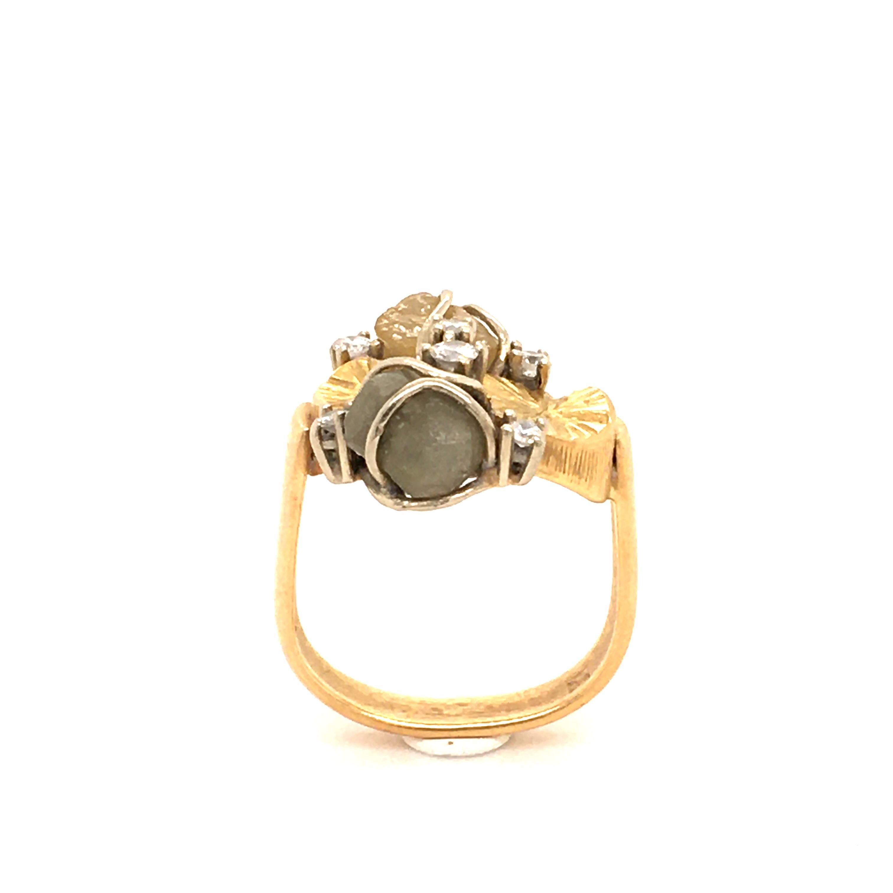 Rough Diamond and Brilliant Ring in 18 Karat Gold 4