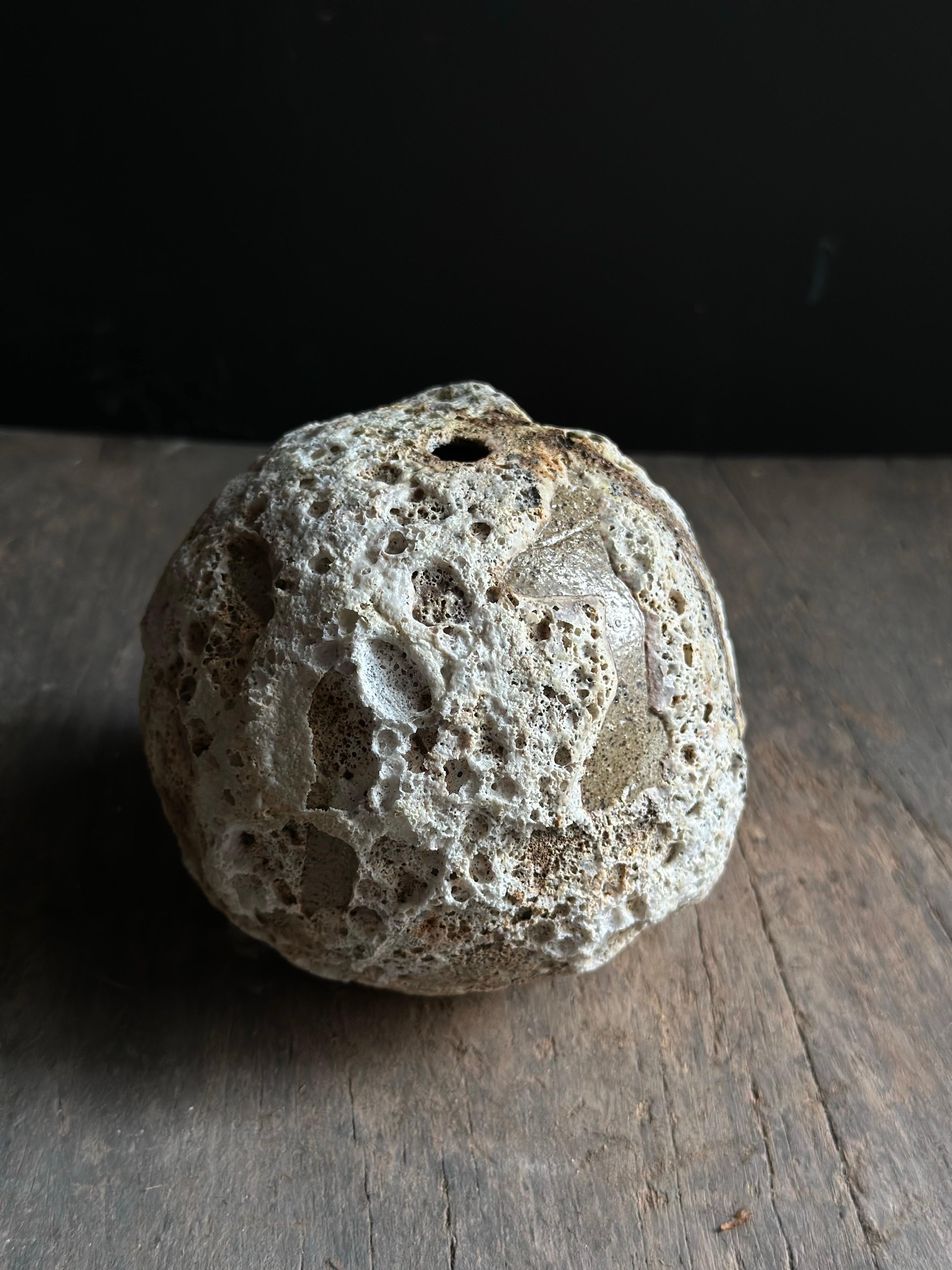 Rustique Vase à bourgeons rustique organique texturé brut en vente