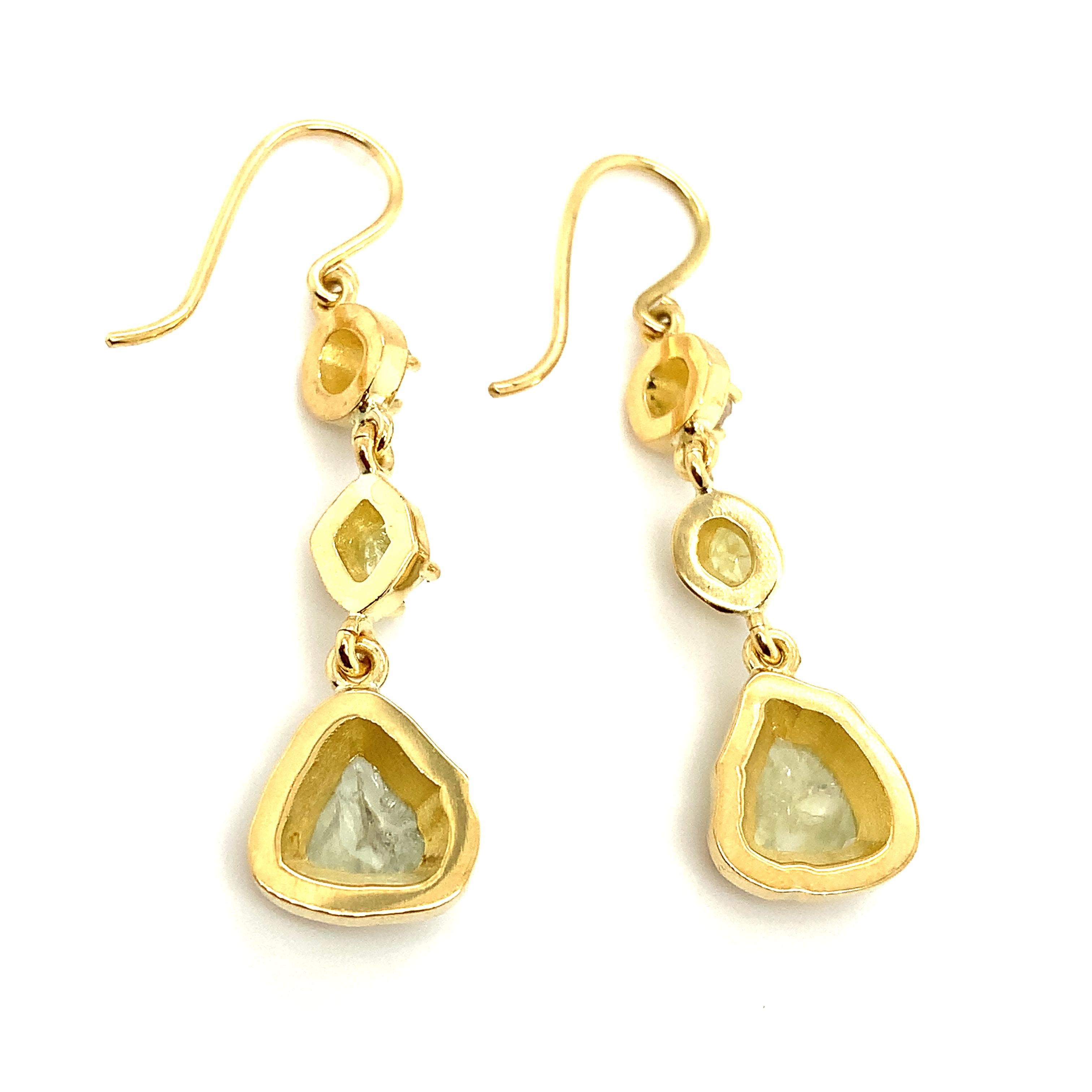 Rough yellow diamond art deco drop earrings 18k yellow gold For Sale 1