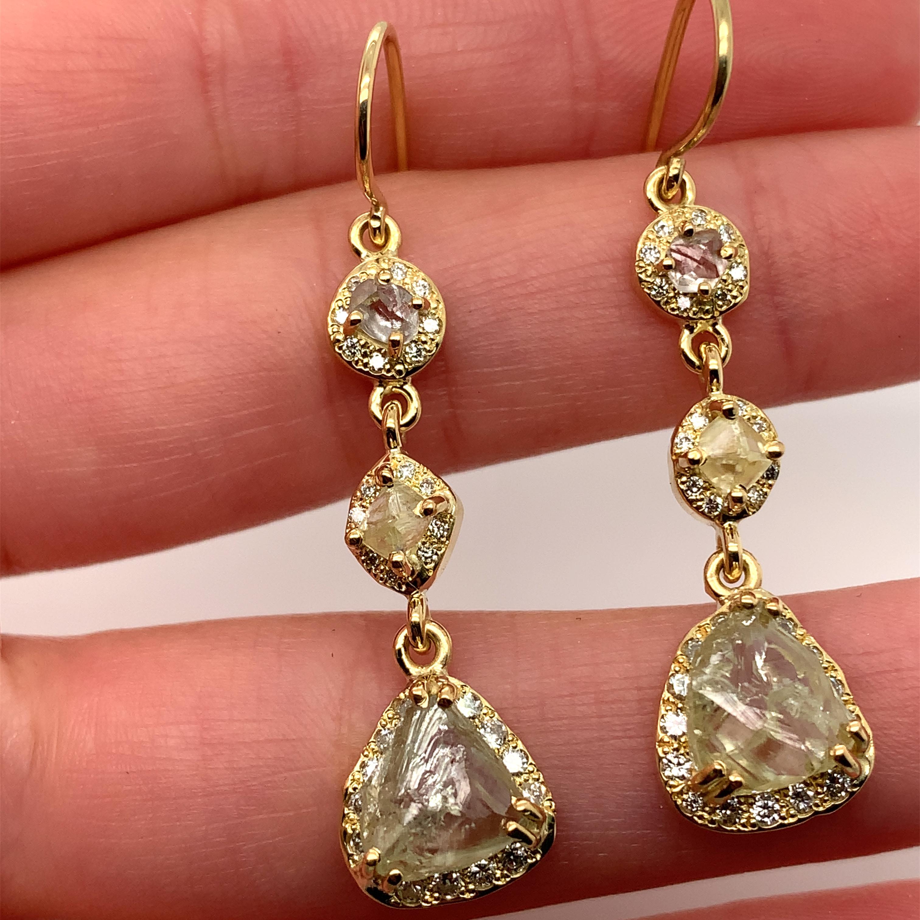 Rough yellow diamond art deco drop earrings 18k yellow gold For Sale 2