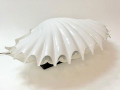 Rougier Giant Clam Lucite Lamp, 1970s