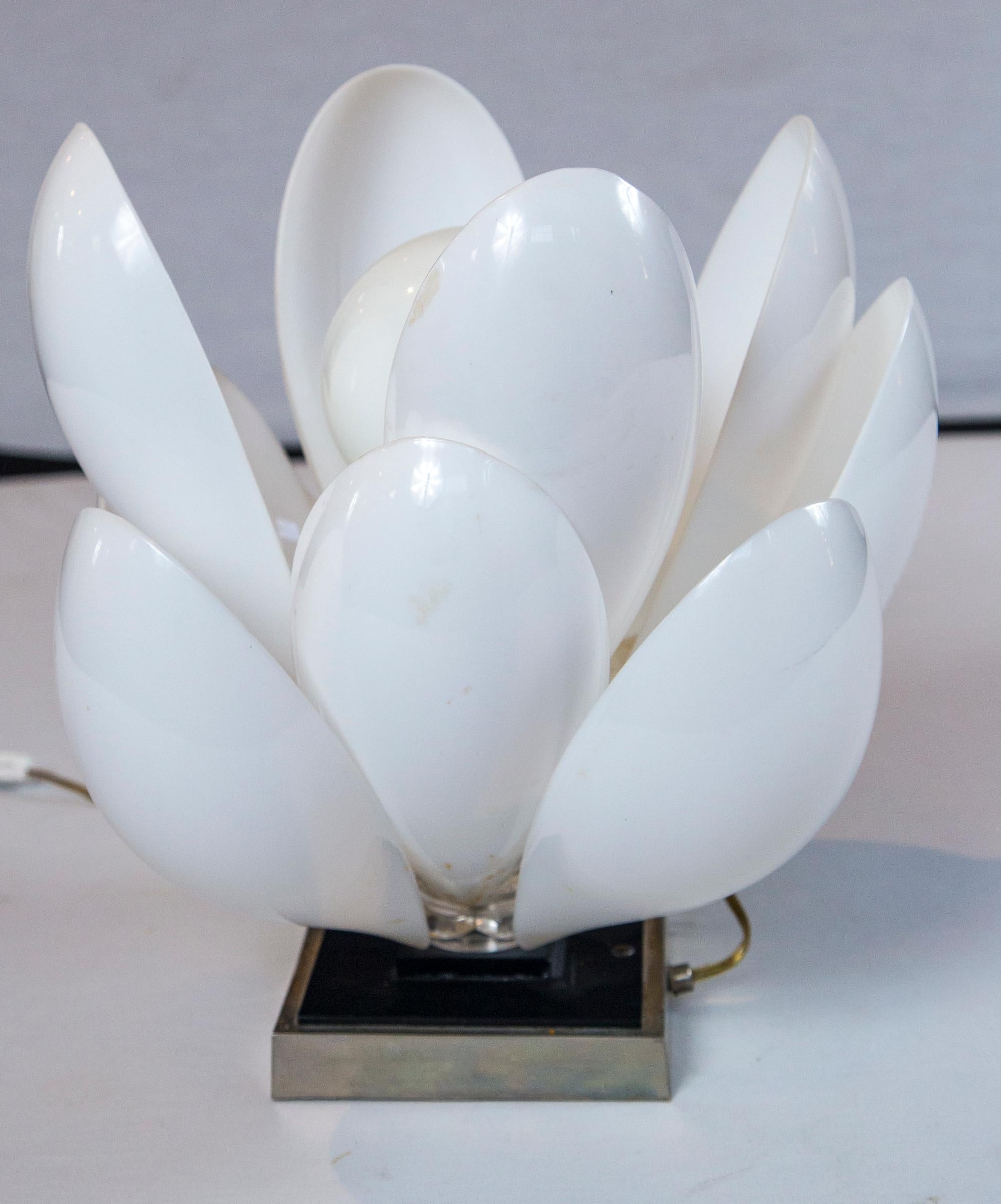 Rougier Lucite Lotus Lamp 1