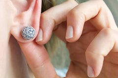 Roule and Co. Loose Blue Sapphire White Gold Large Shaker Stud Earrings