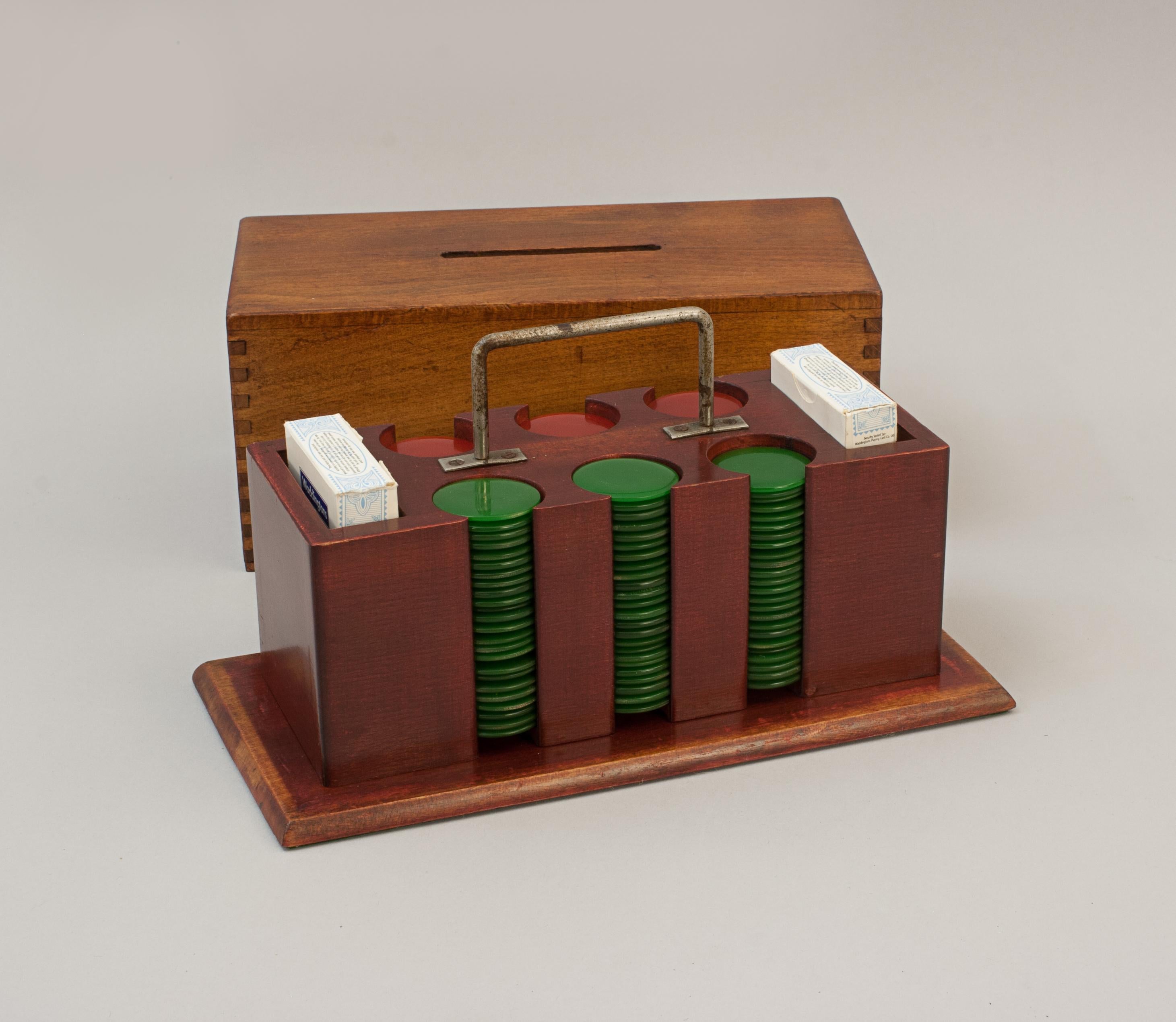 Roulette, Gaming Counters, Poker Chips and Cards In Good Condition For Sale In Oxfordshire, GB
