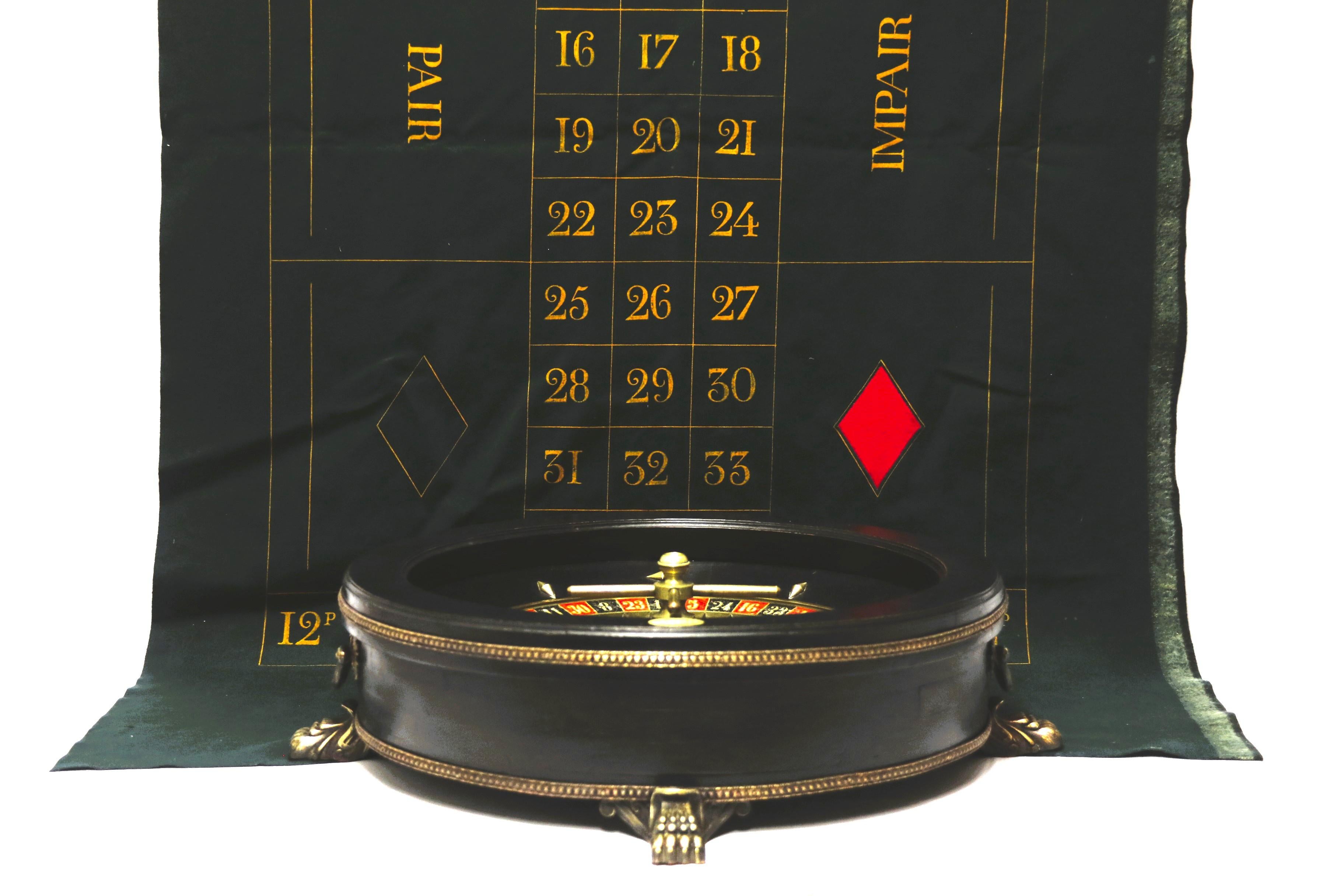 Roulette avec chiffon de marquage en feutre d'origine, française vers 1890 en vente 12