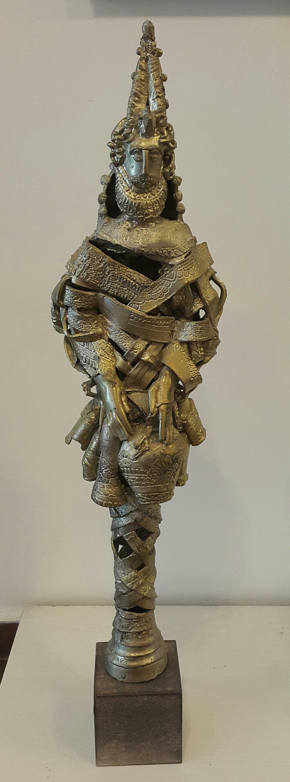Big Kuker - Sculpture by Roumyana Roussinowa
