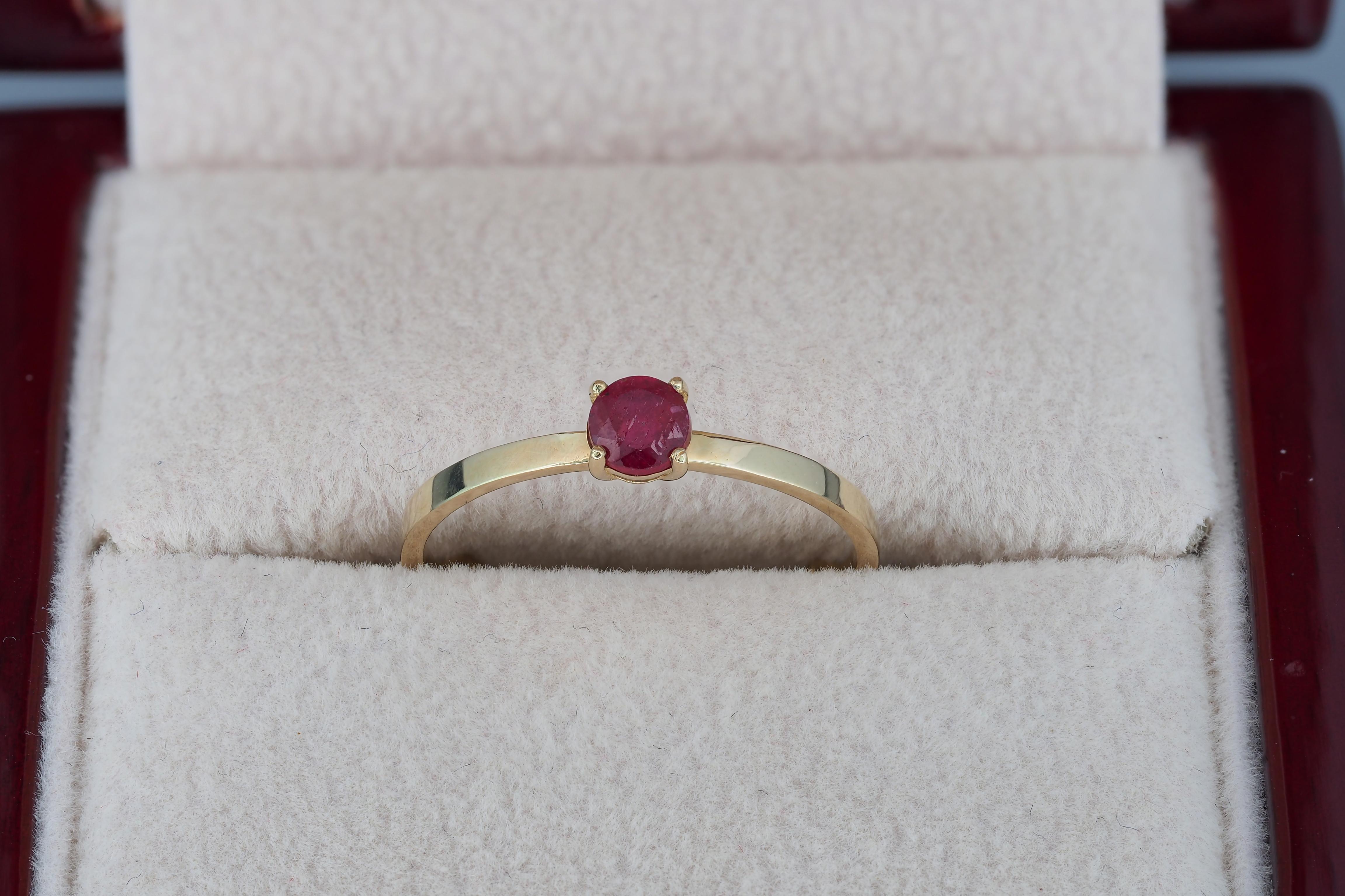 Women's Round 0.5 ct ruby ring.  For Sale