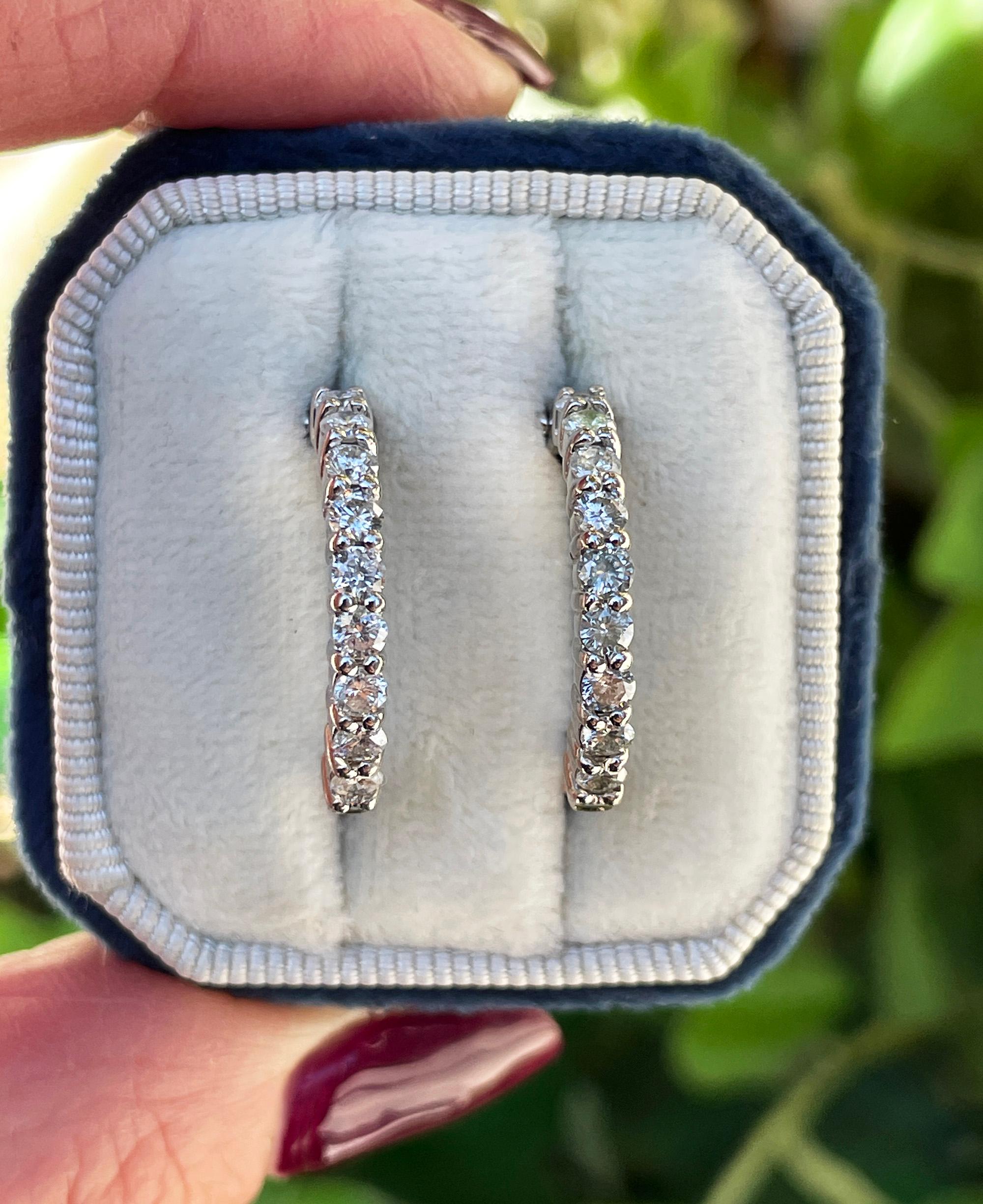 Round 1.10ctw Natural Diamonds 22mm Estate 14k White Gold Hoop Earrings For Sale 11
