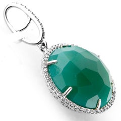 Round 18 Karat White Gold Diamond and Green Agate Chainless Pendant