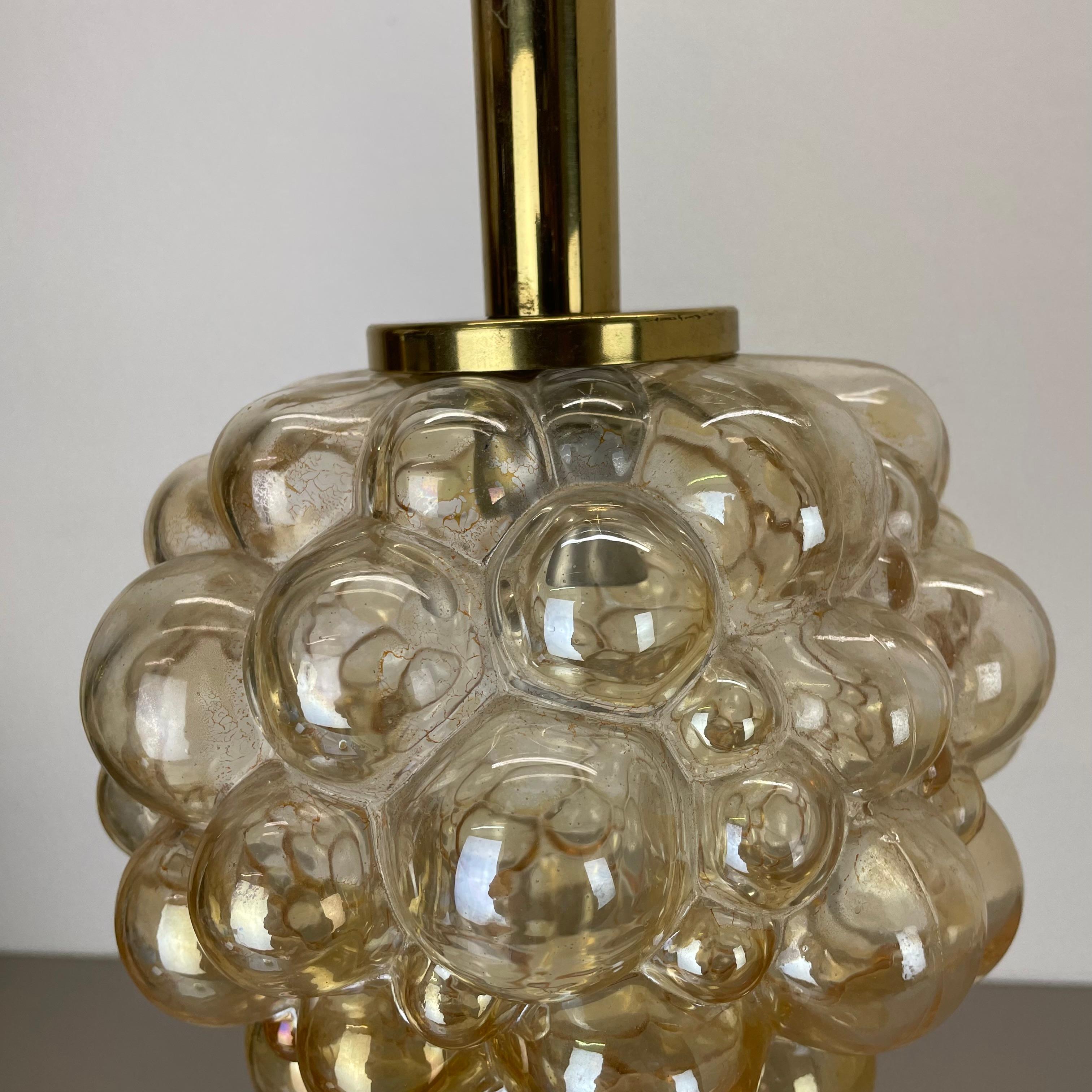 Suspension ronde à bulles d'ambre de 20 cm Helena Tynell, Glashütte Limburg, années 1970 en vente 5