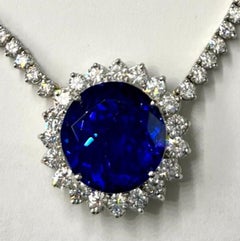Halskette mit rundem 29.90 Karat rundem Tansanit und Diamant