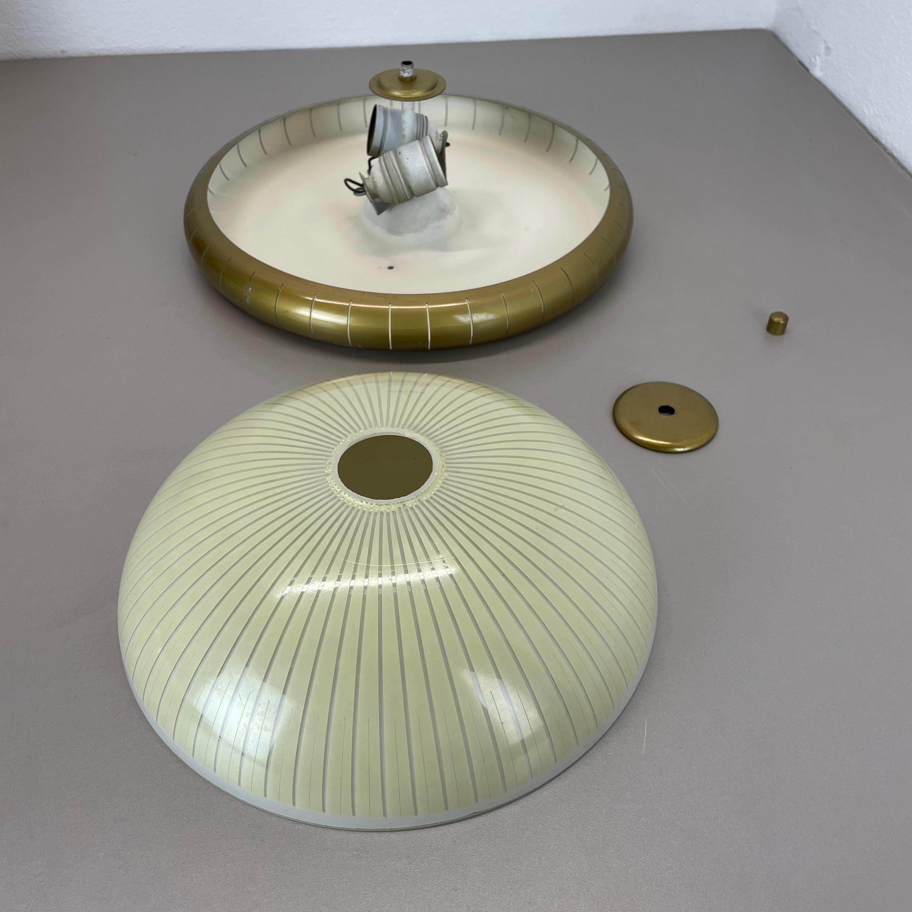 round 36cm metal Gino Sarfatti Style wall Ceiling Light Flushmount, Italy 1950s For Sale 5
