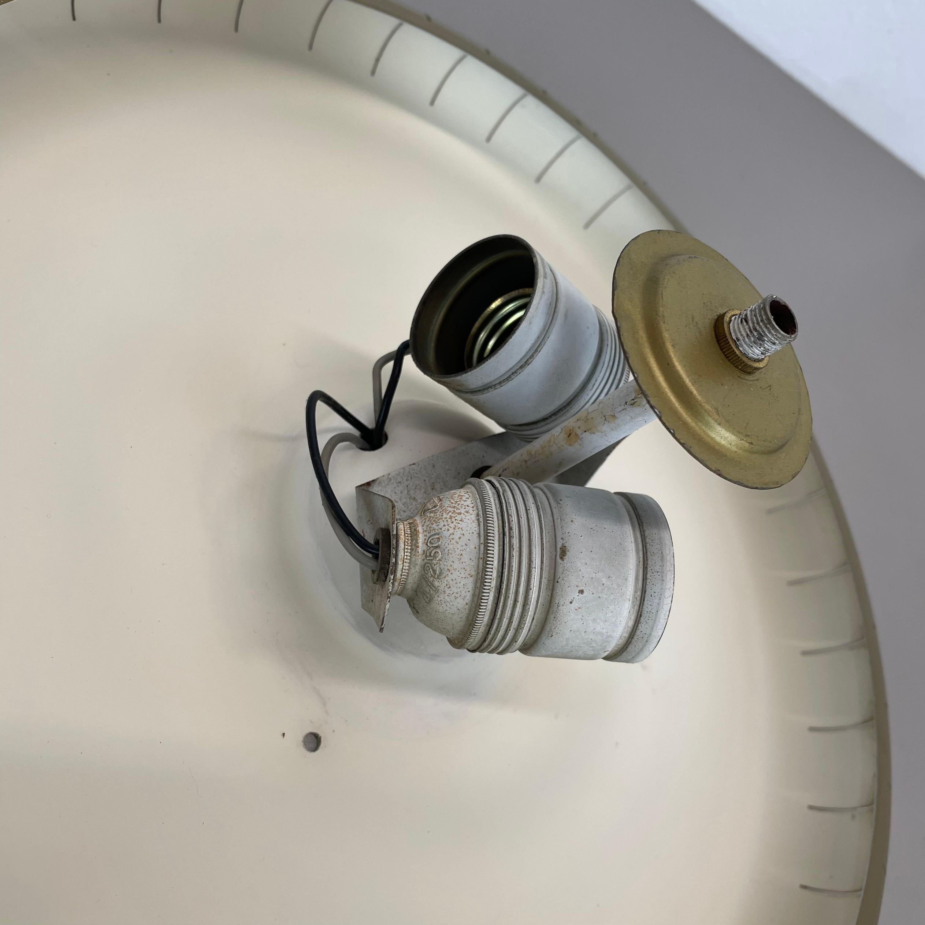 round 36cm metal Gino Sarfatti Style wall Ceiling Light Flushmount, Italy 1950s For Sale 10
