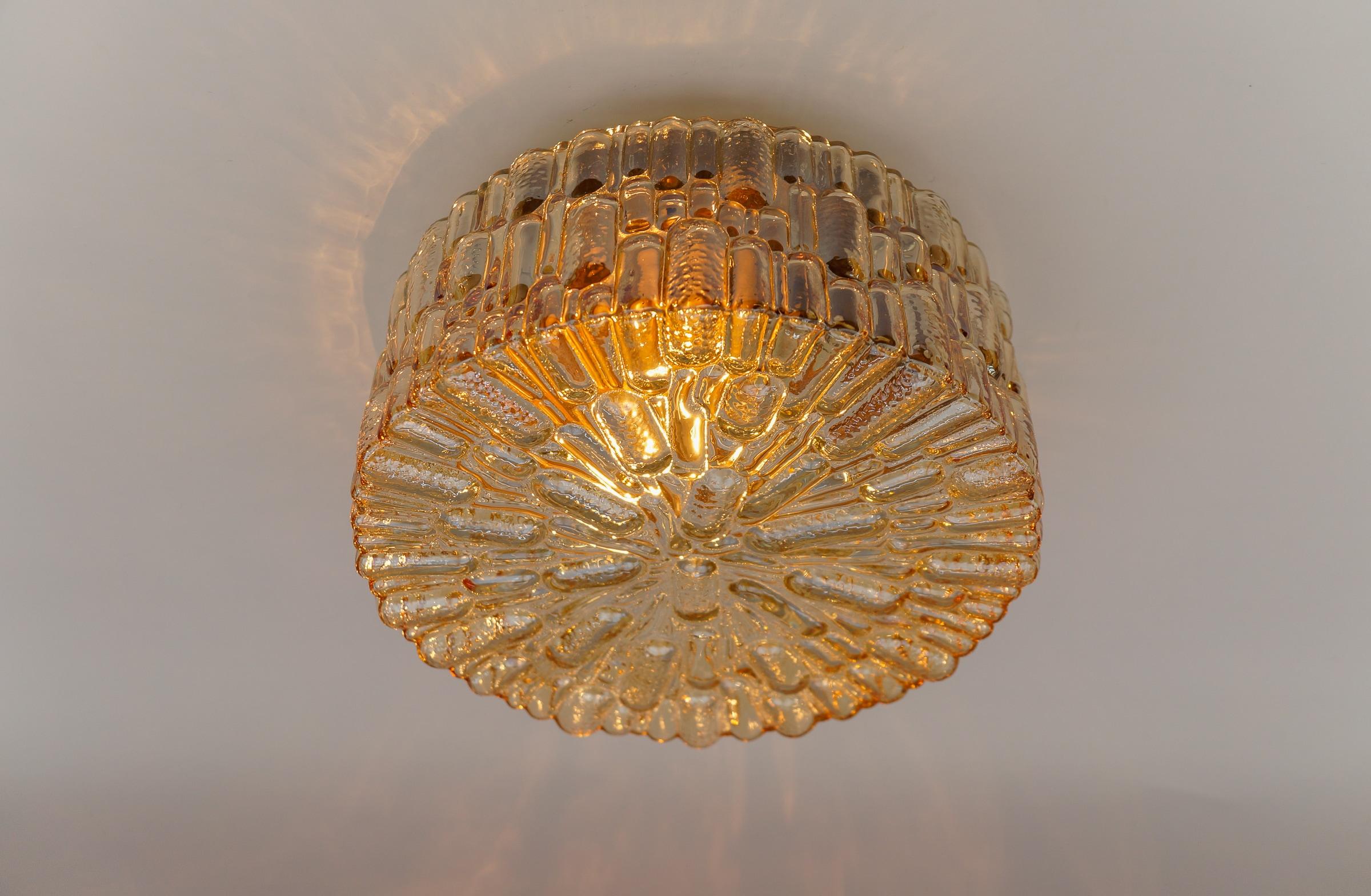 Métal Lampe encastrée ronde en verre ambré 3D, Allemagne, années 1960 en vente
