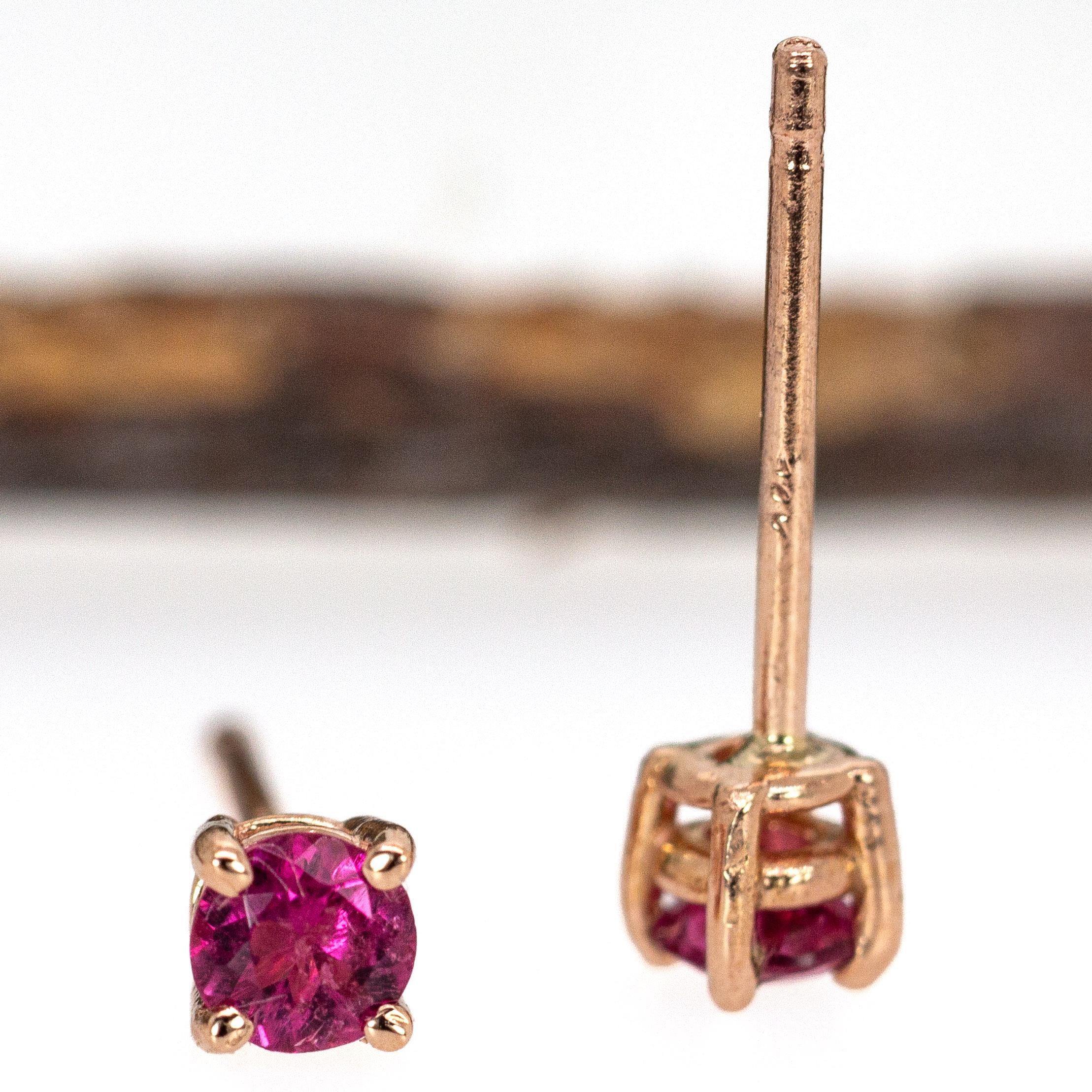 Runde 3mm solide 14K Rose Gold rosa Turmalin Solitär Ohrstecker  4 Zacken Einstellung im Angebot 1