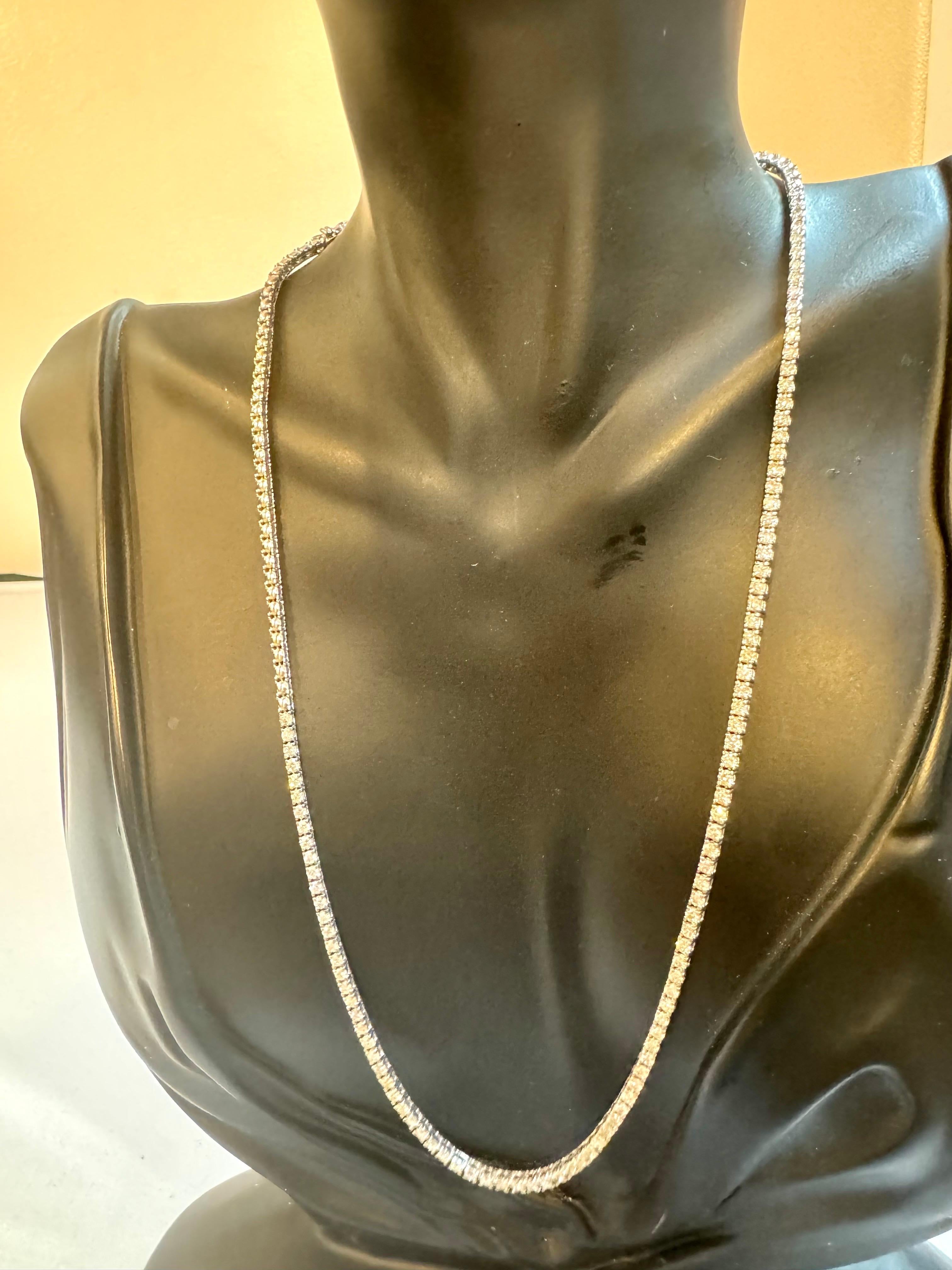 Collana tennis con diamanti tondi a 5 punte, 4 carati  Oro bianco 14 carati, Unisex, 16
