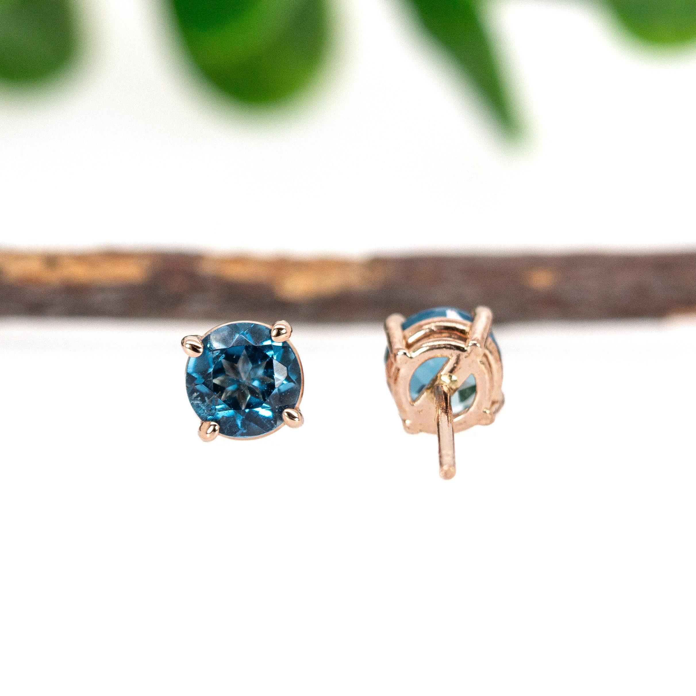 Runder 5 mm brasilianischer Blautopas mit Solitär aus massivem 14-karätigem Roségold Damen im Angebot