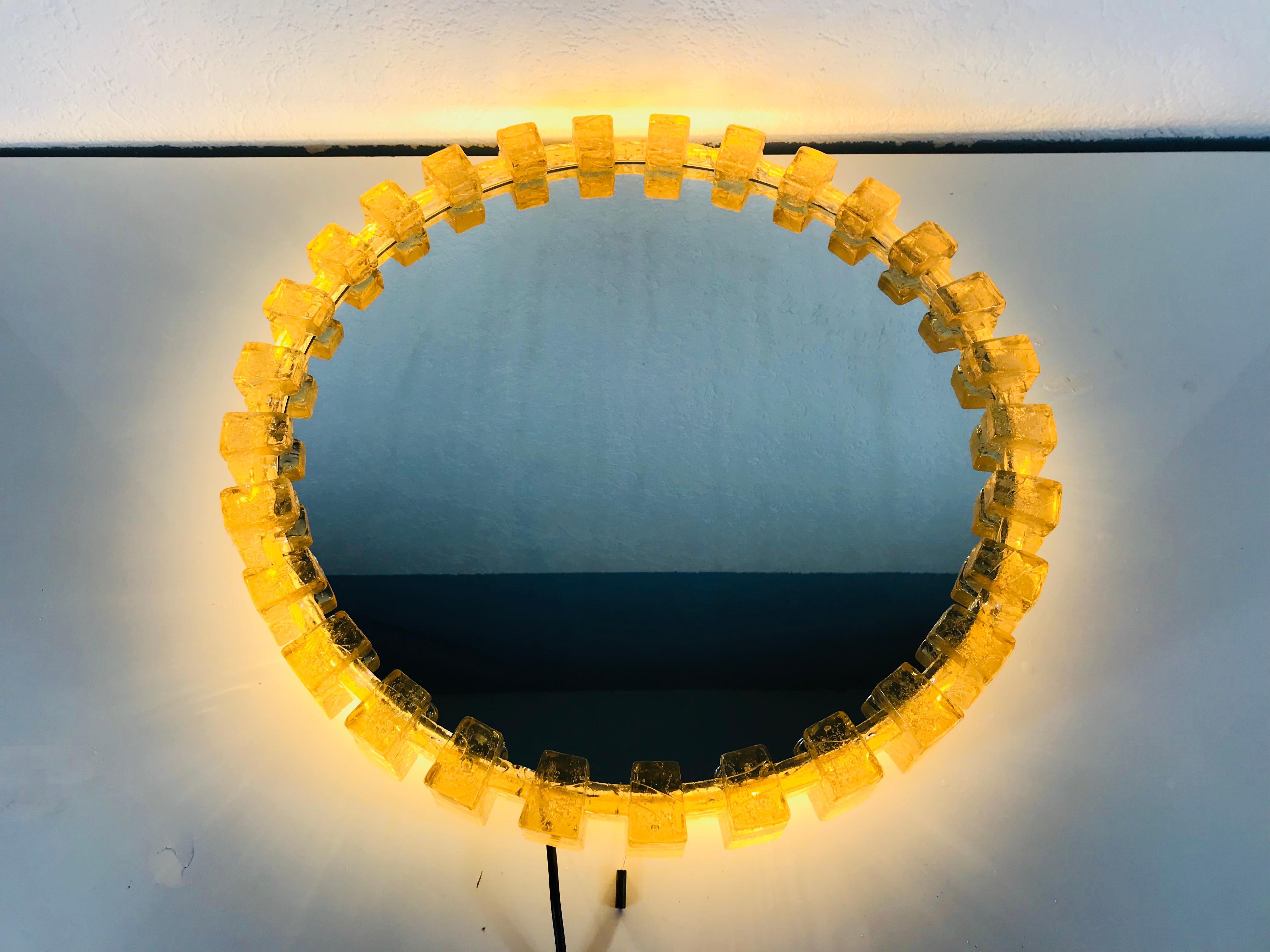 Round Acrylic Illuminated Mirror from Hillebrand Lighting, 1970s In Good Condition In Hagenbach, DE
