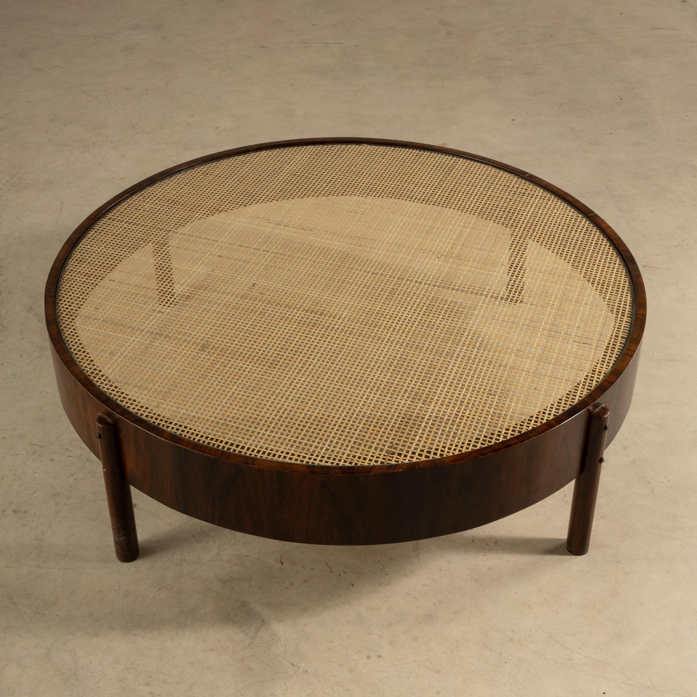 Mid-Century Modern Round Adi Coffee Table, 2019, 60's-Inspired Brazilian Design