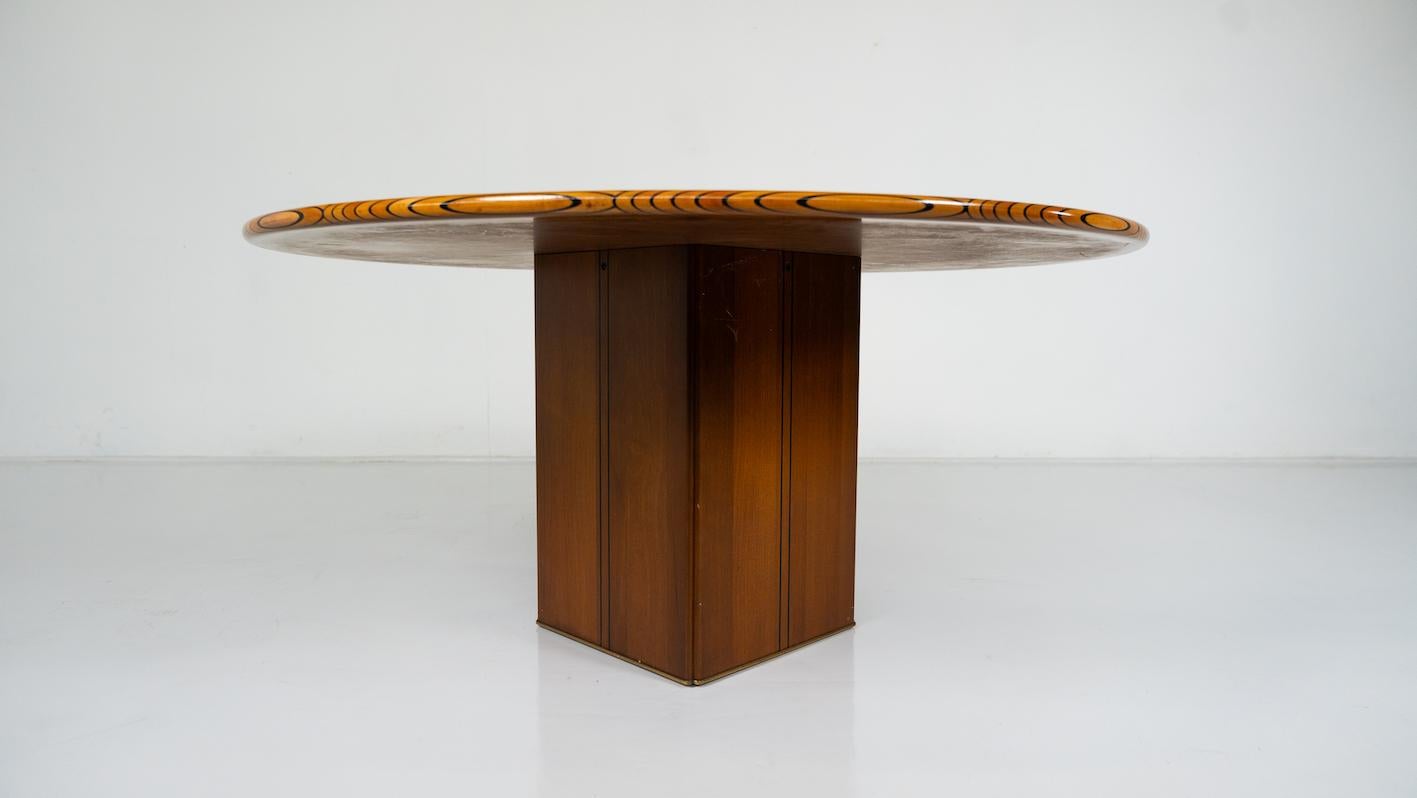 Round 'Africa' Table by Afra & Tobia Scarpa, Maxalto Artona Series, Italy, 1970s In Good Condition For Sale In Brussels, BE