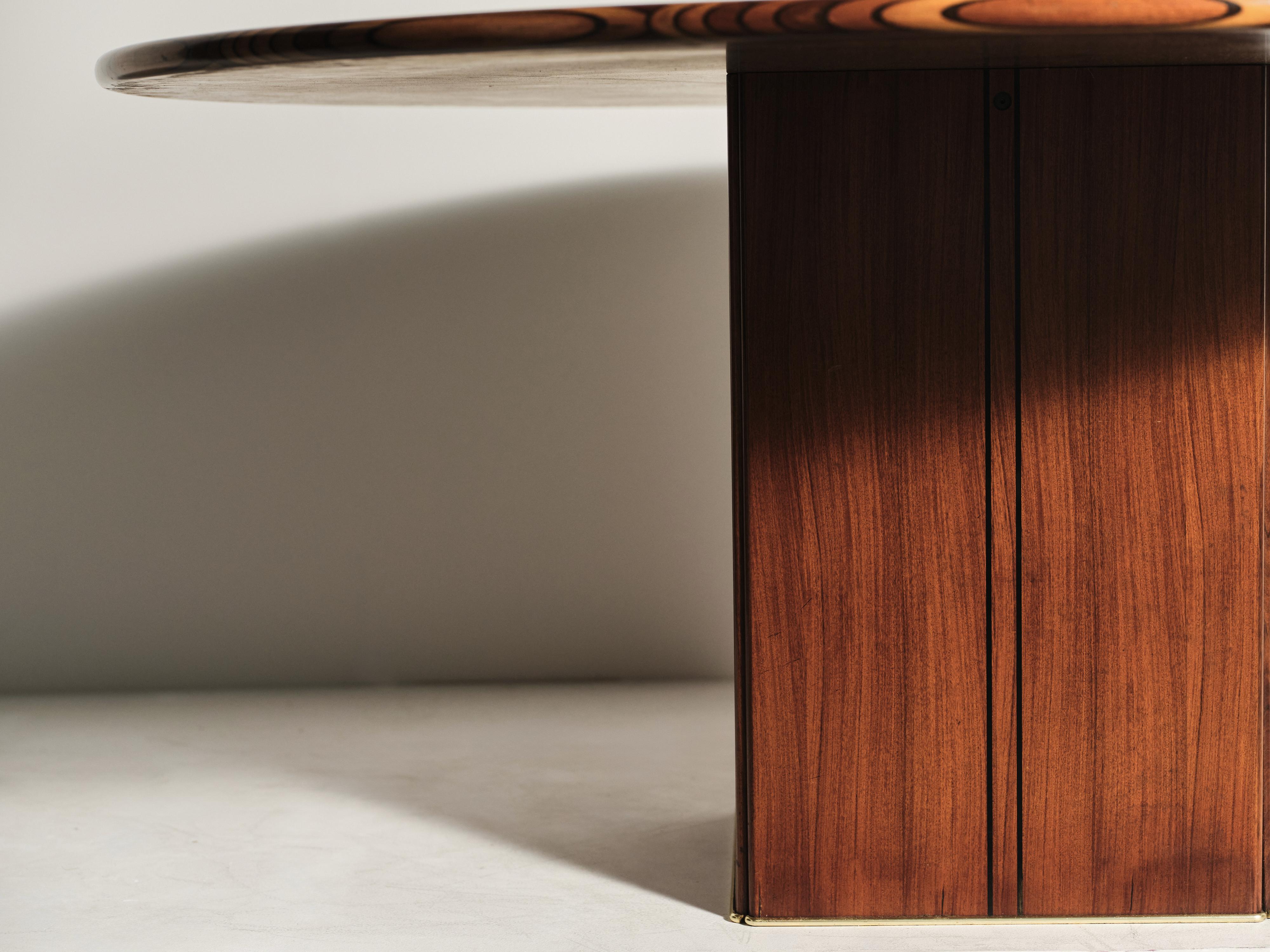 20ième siècle Table ronde d'Afrique par Afra & Tobia Scarpa, Série Maxalto Artona, Italie, années 1970 en vente